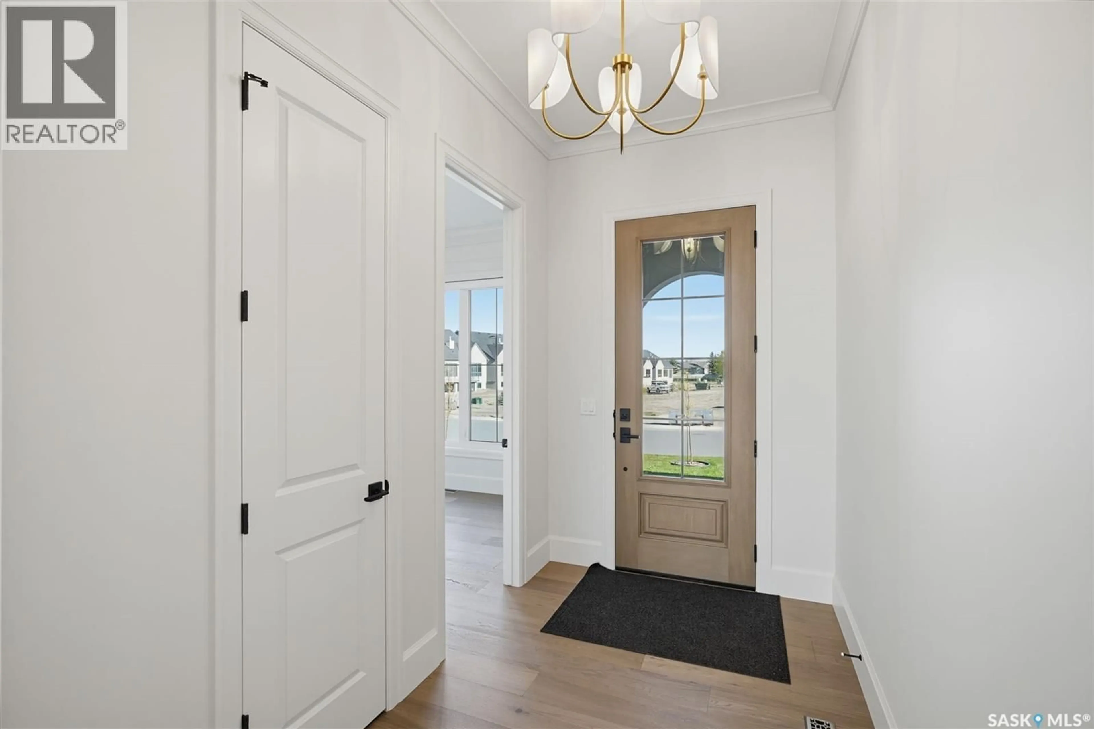 Indoor entryway for 350 - 27 CARTWRIGHT STREET, Saskatoon Saskatchewan S7T1E6