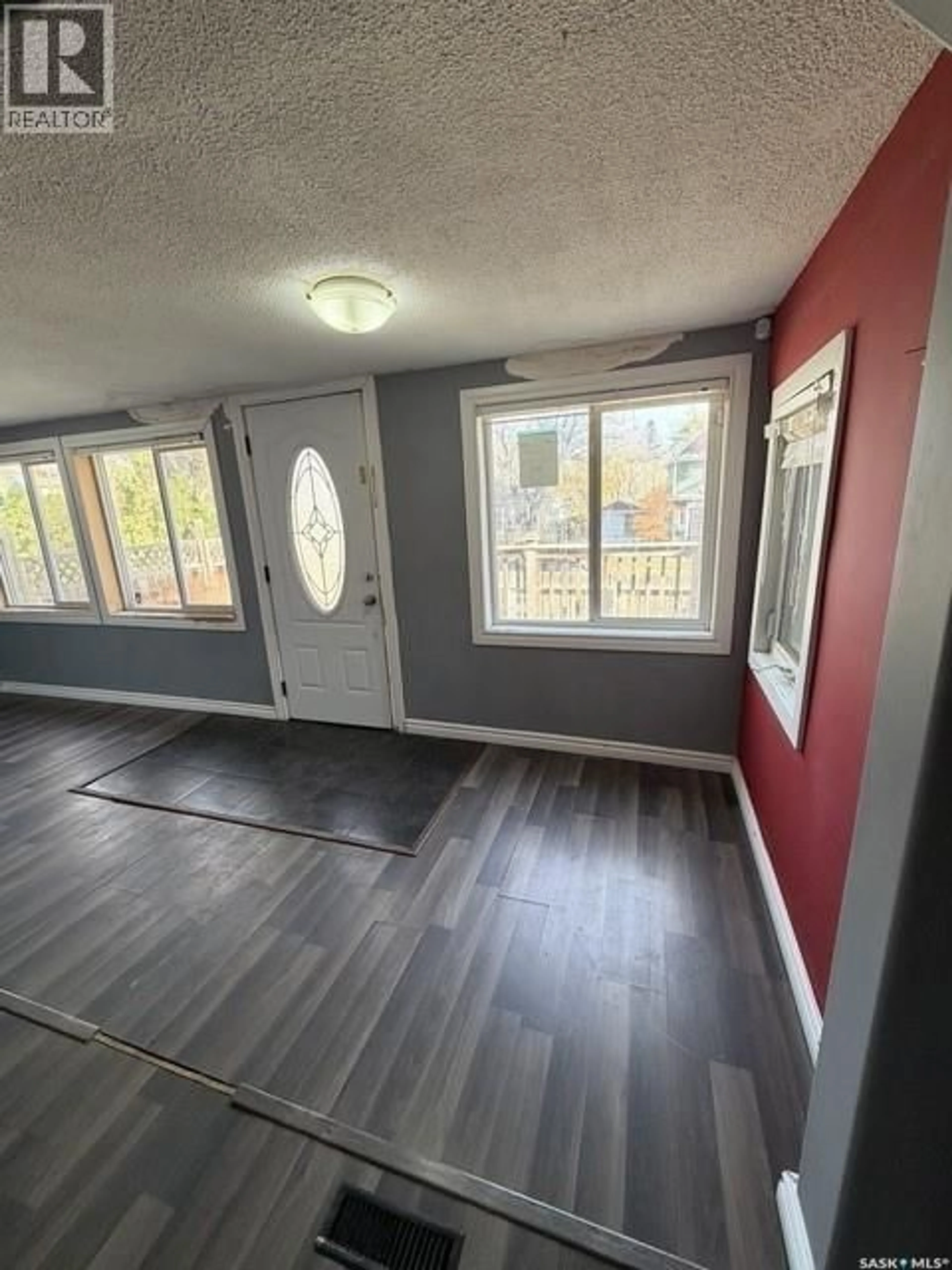 A pic of a room for 229 I AVENUE, Saskatoon Saskatchewan S7L2G3