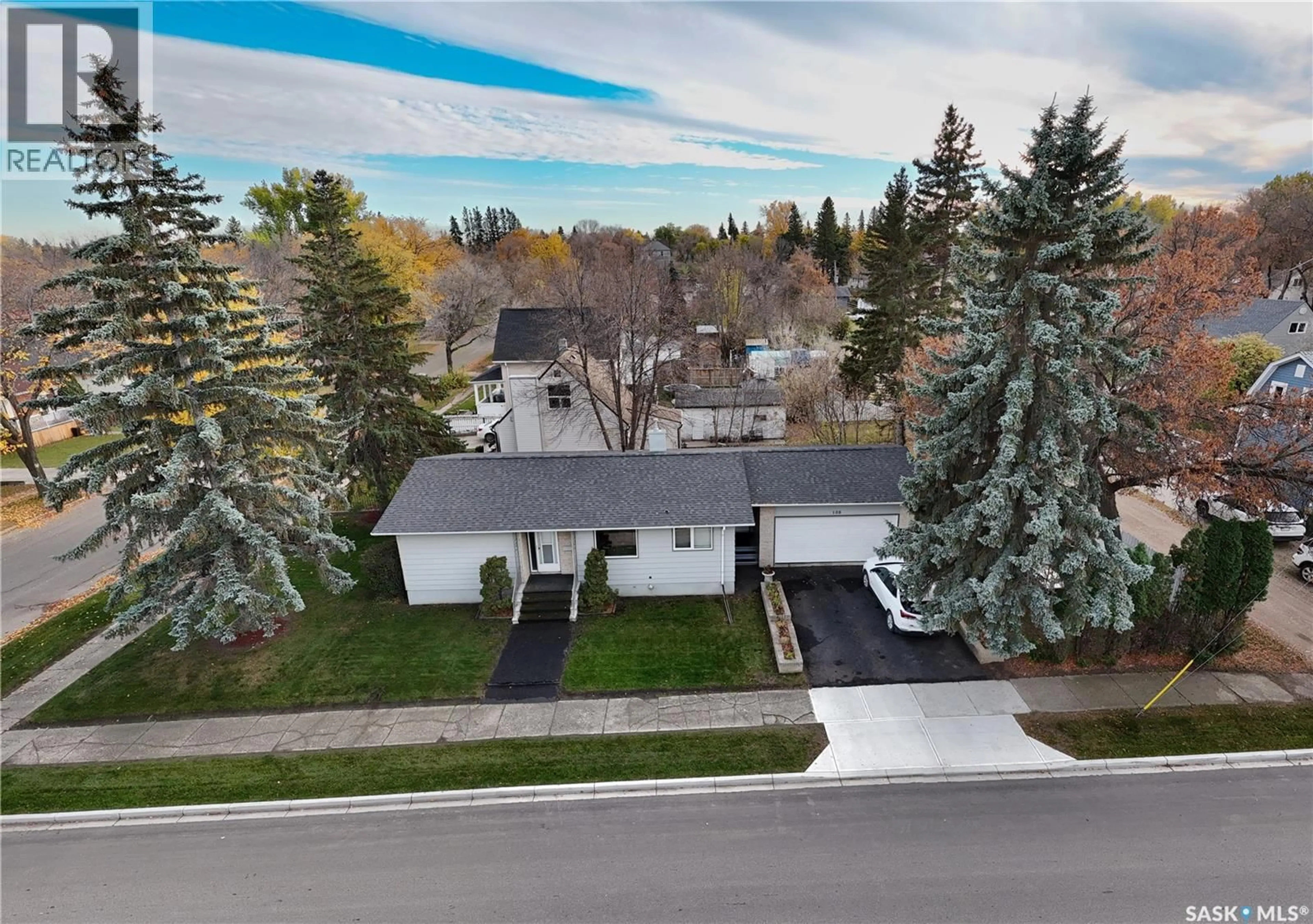 A pic from outside/outdoor area/front of a property/back of a property/a pic from drone, street for 108 TUPPER AVENUE, Yorkton Saskatchewan S3N1L4