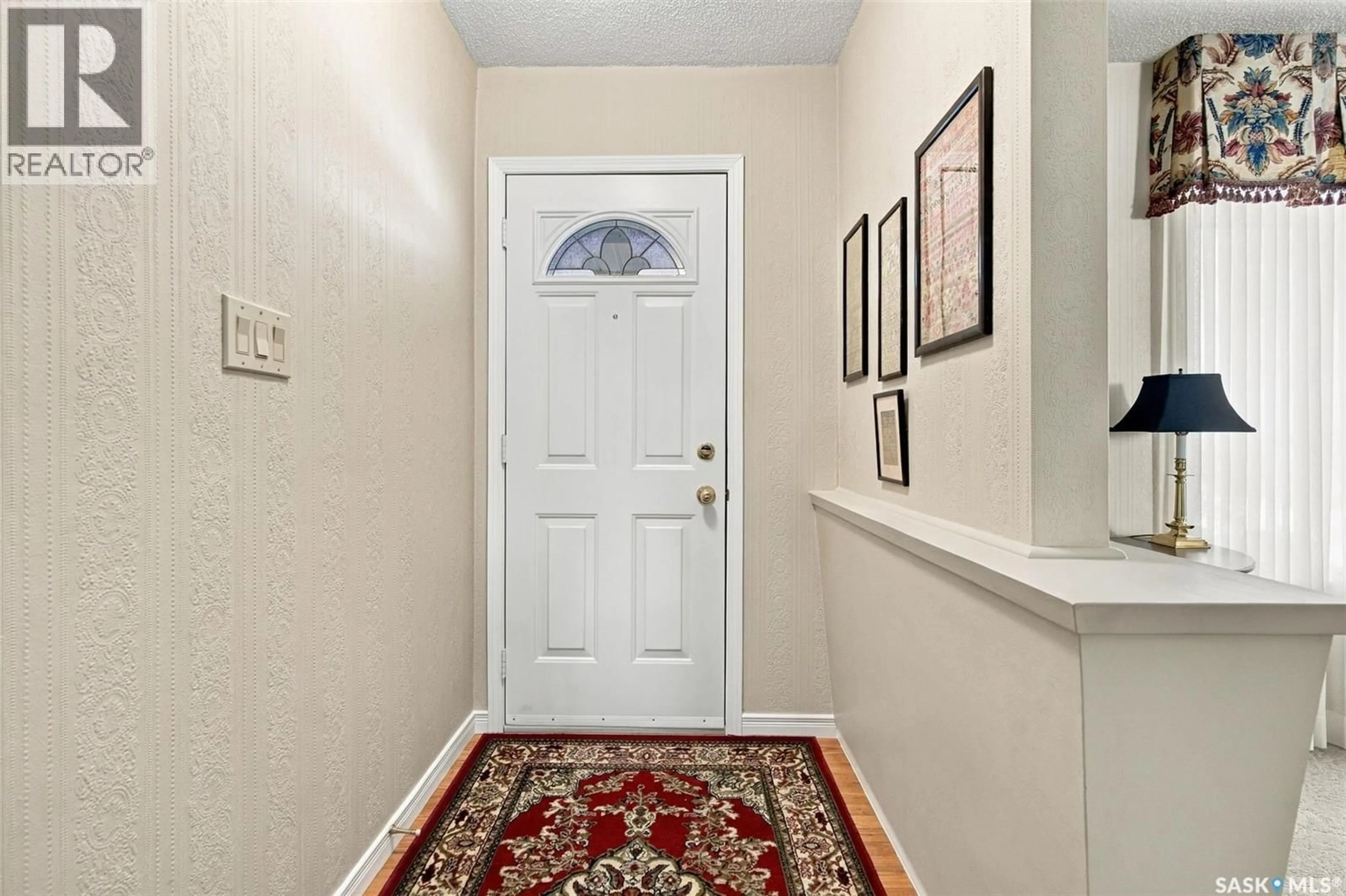Indoor entryway for 139 SUNSET DRIVE, Regina Saskatchewan S4S2S1