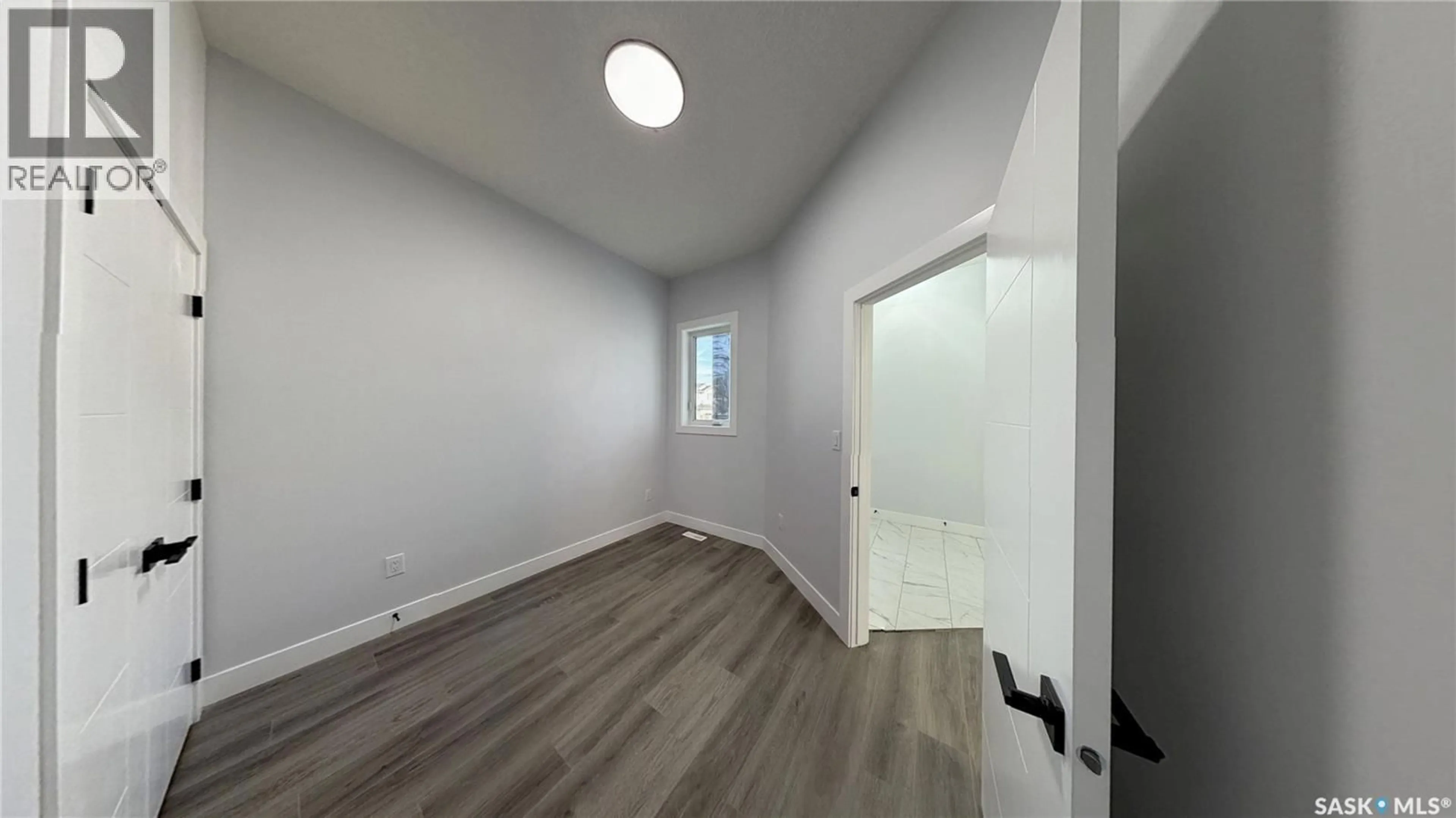 A pic of a room for 715 NAZARALI UNION, Saskatoon Saskatchewan S7V1X4