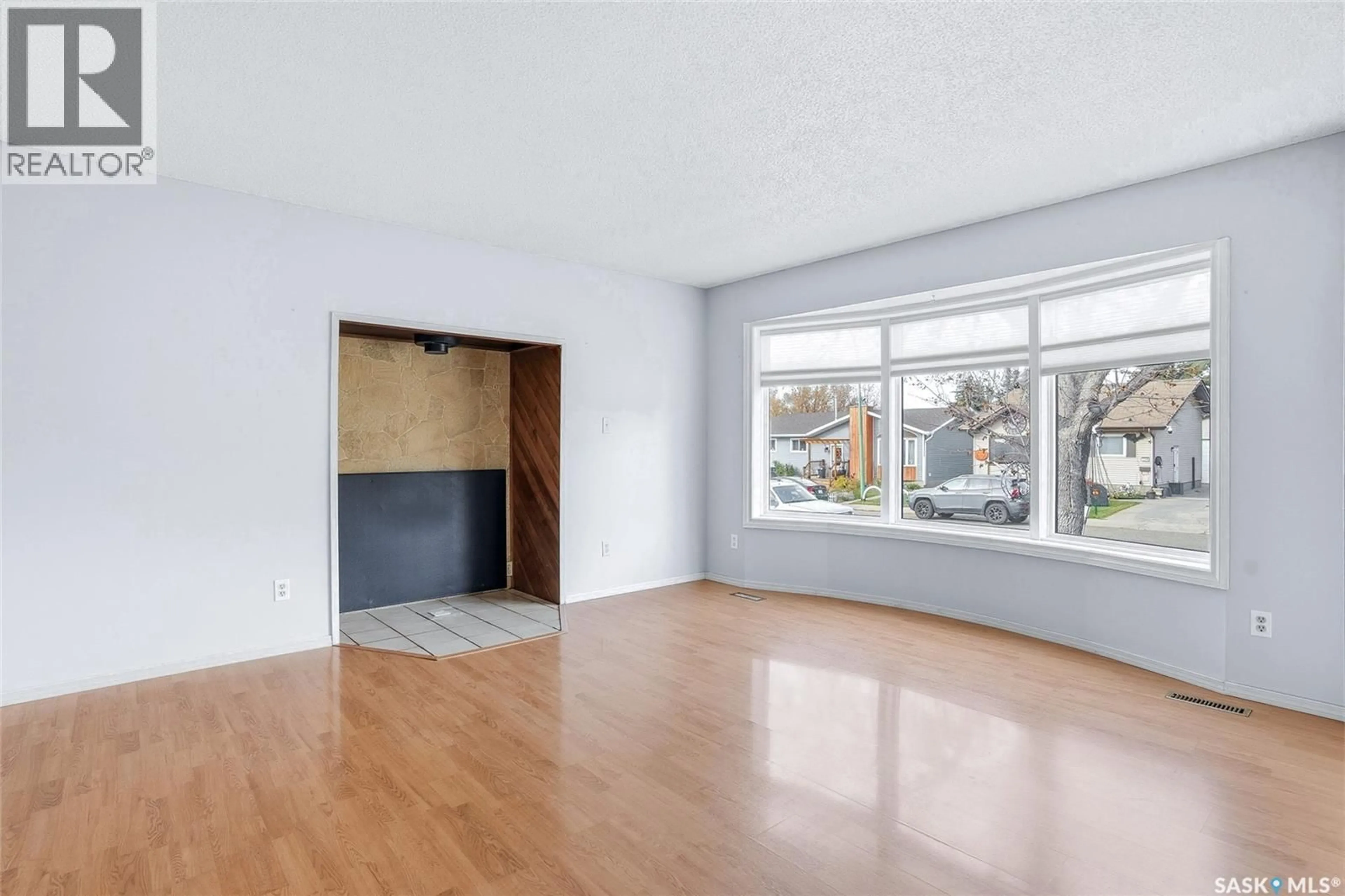 A pic of a room for 226 O'REGAN CRESCENT, Saskatoon Saskatchewan S7L6T2