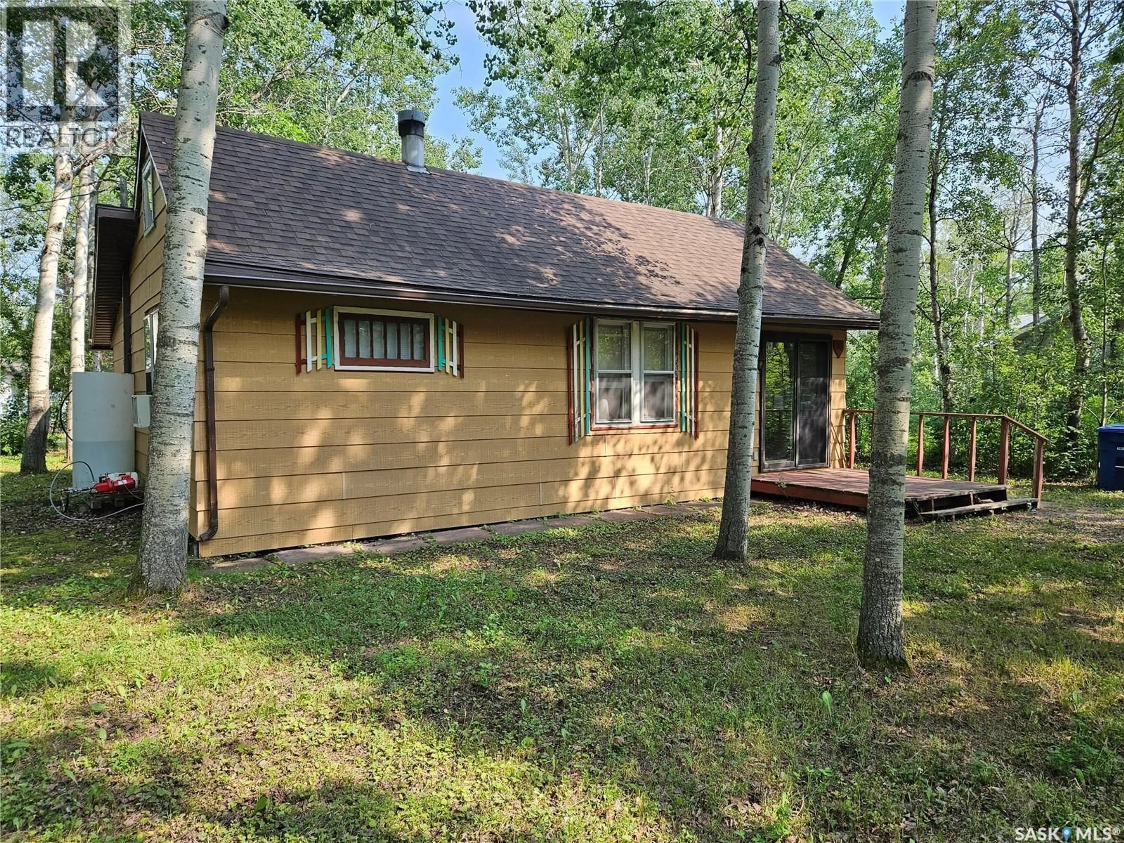 Home with vinyl exterior material, forest/trees view for 25 ASPEN CRESCENT, Moose Mountain Provincial Park Saskatchewan S0C0R0