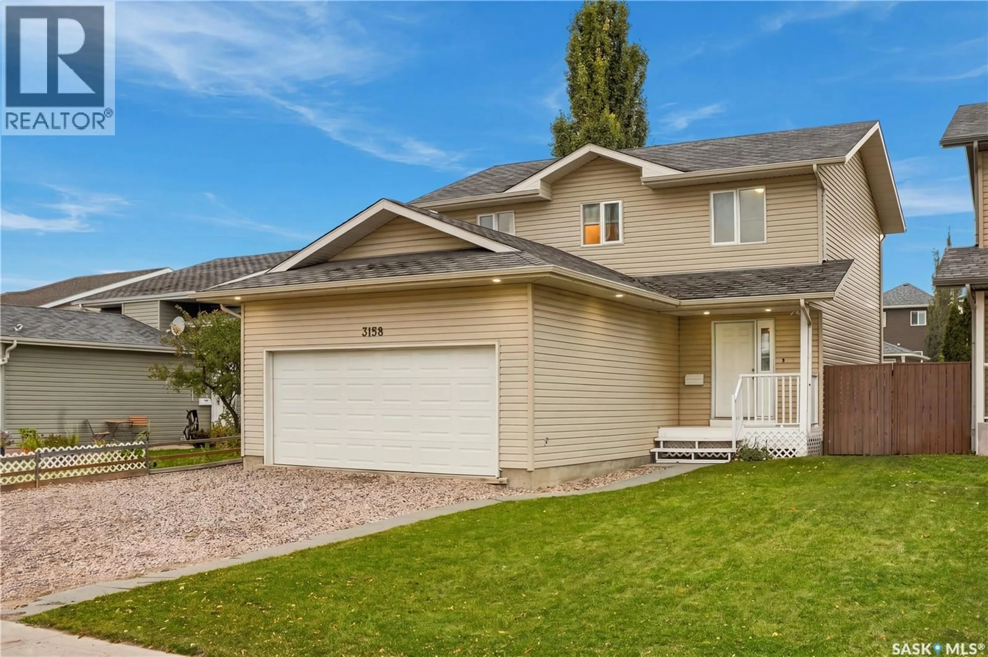 Home with vinyl exterior material, street for 3158 37TH STREET, Saskatoon Saskatchewan S7L7C8