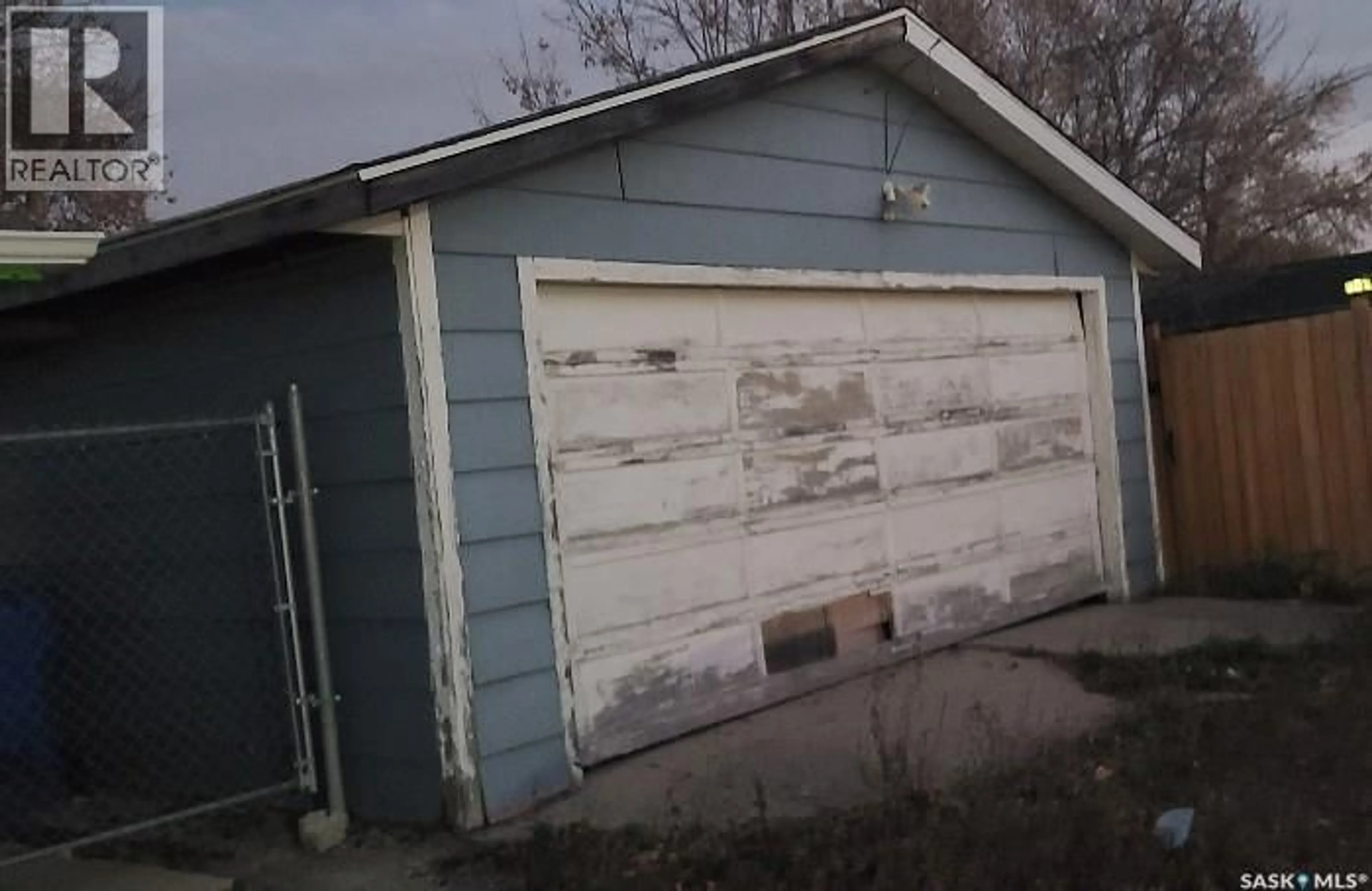 Shed for 2144 ATKINSON STREET, Regina Saskatchewan S4N3W9