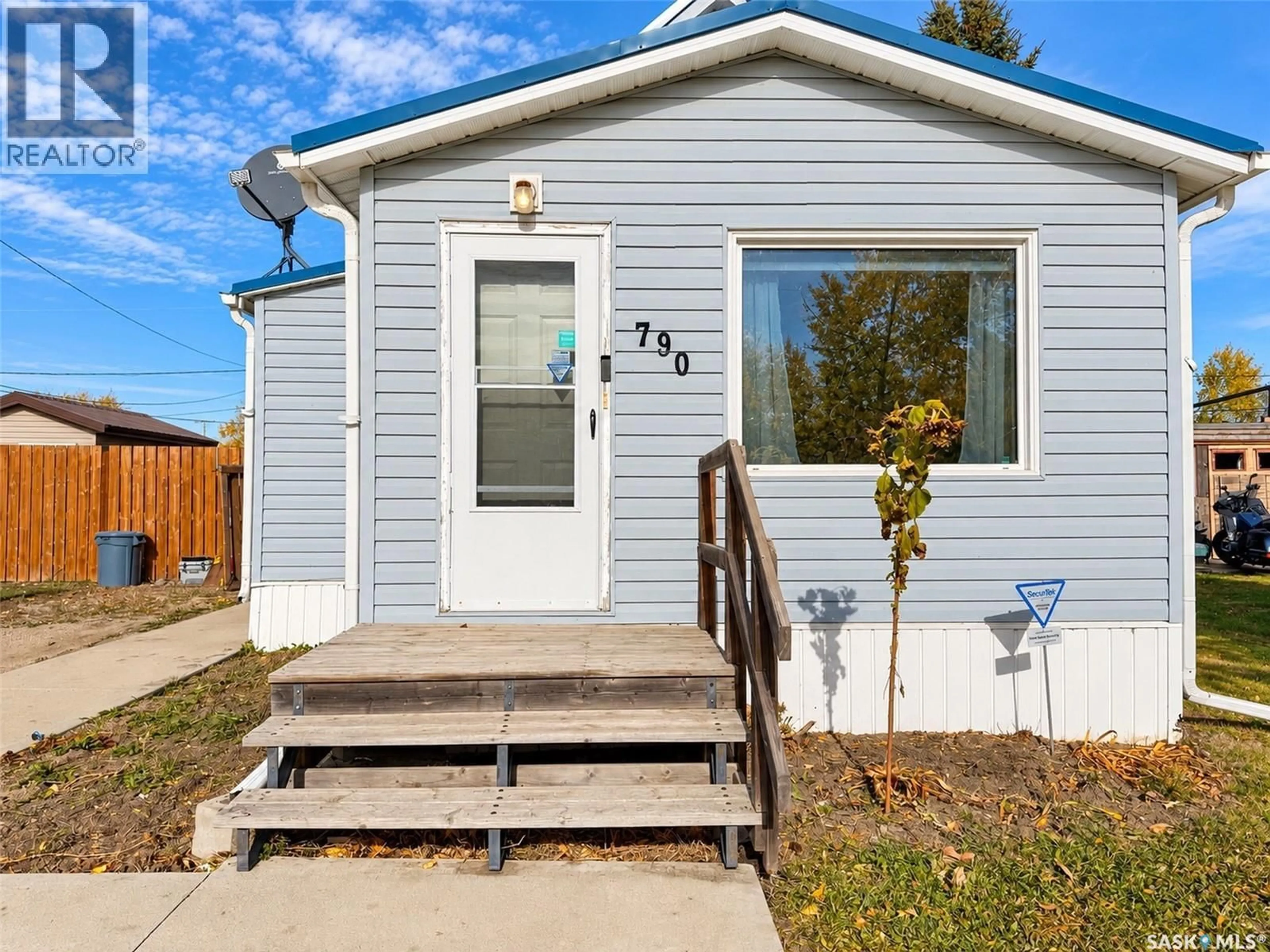 Home with vinyl exterior material, street for 790 SASKATCHEWAN AVENUE, Milden Saskatchewan S0L2L0