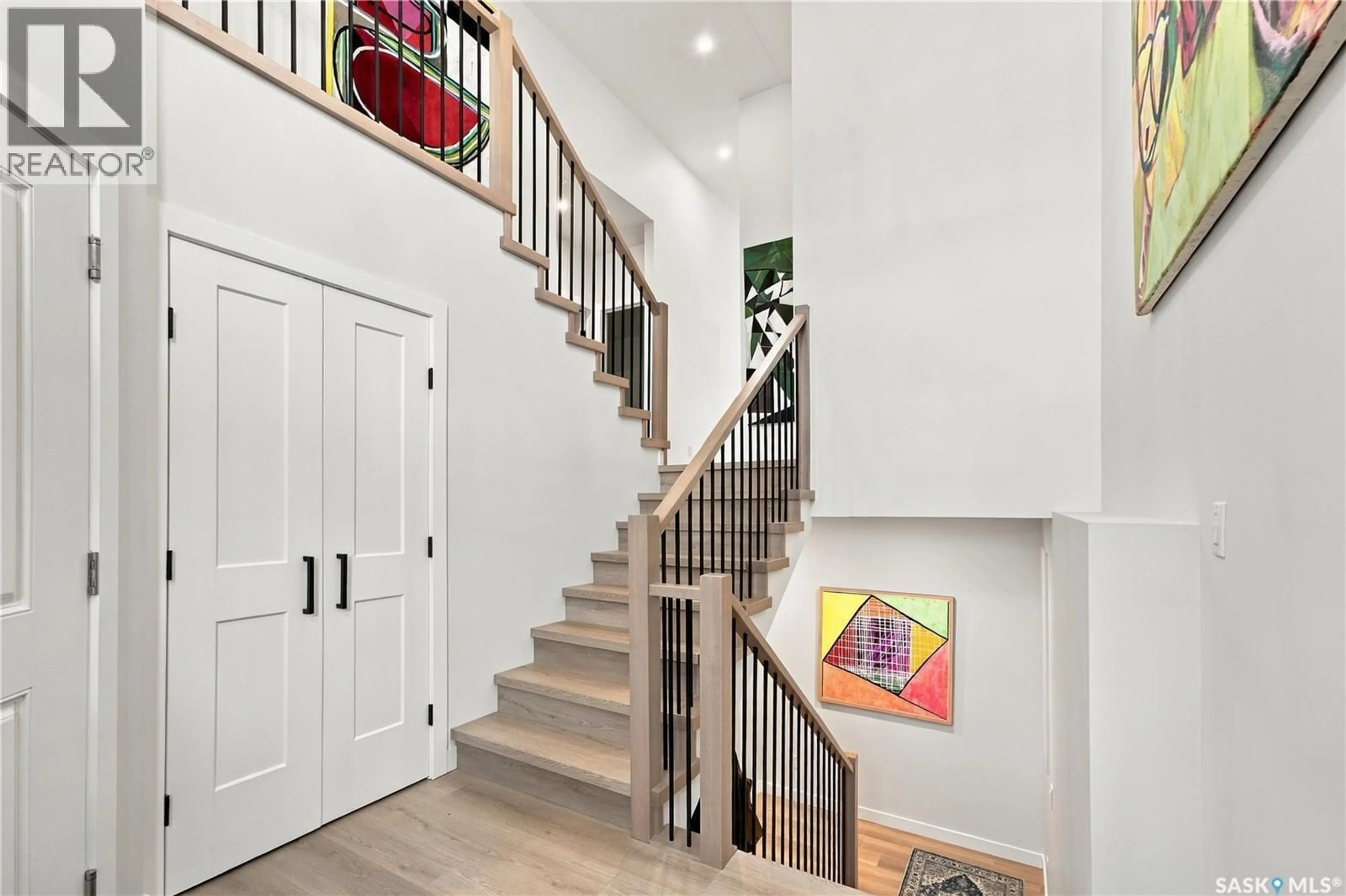 Indoor entryway for 378 SHARMA CRESCENT, Saskatoon Saskatchewan S7W1K8