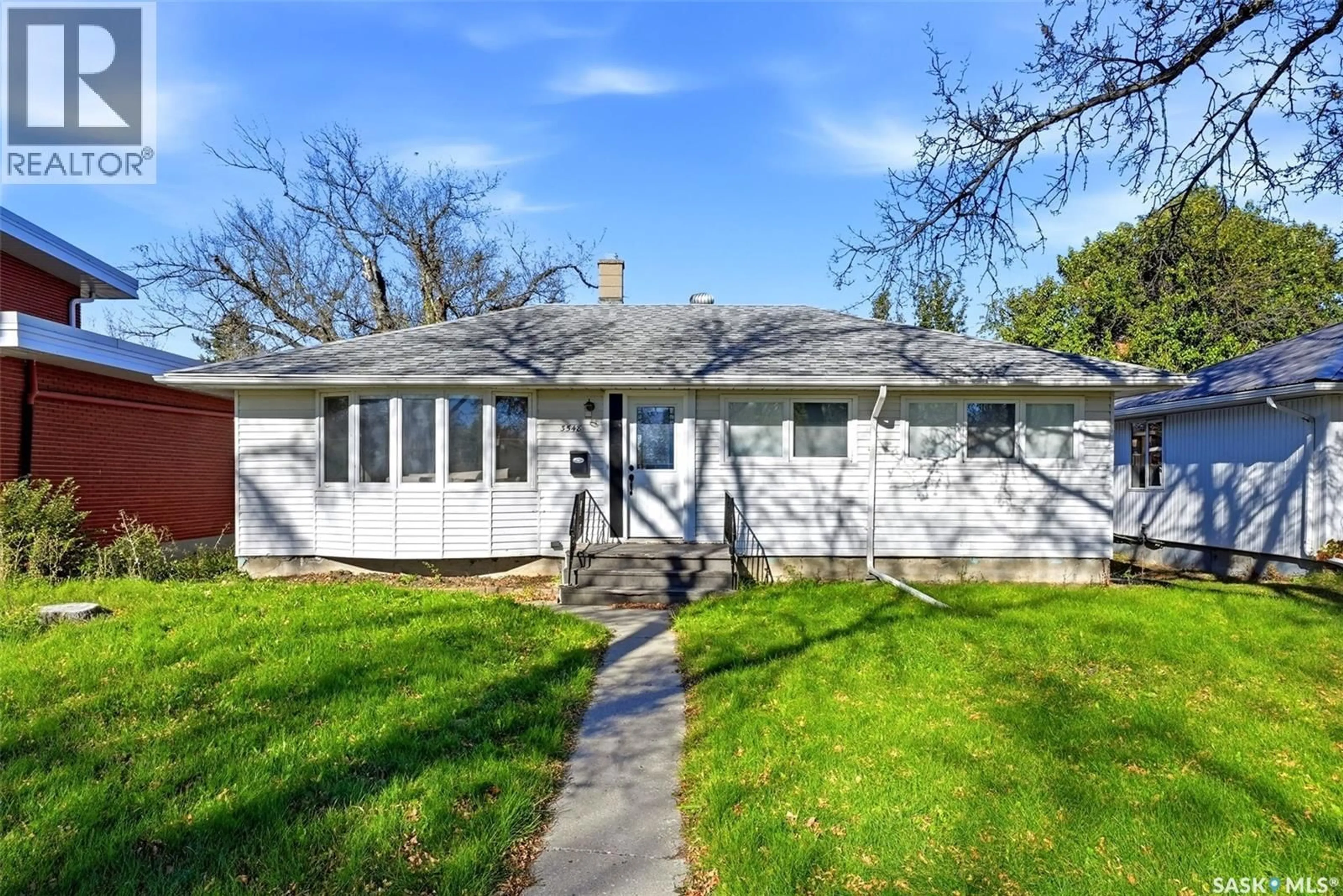 Home with vinyl exterior material, street for 3548 ALLEN AVENUE, Regina Saskatchewan S4S0Z9