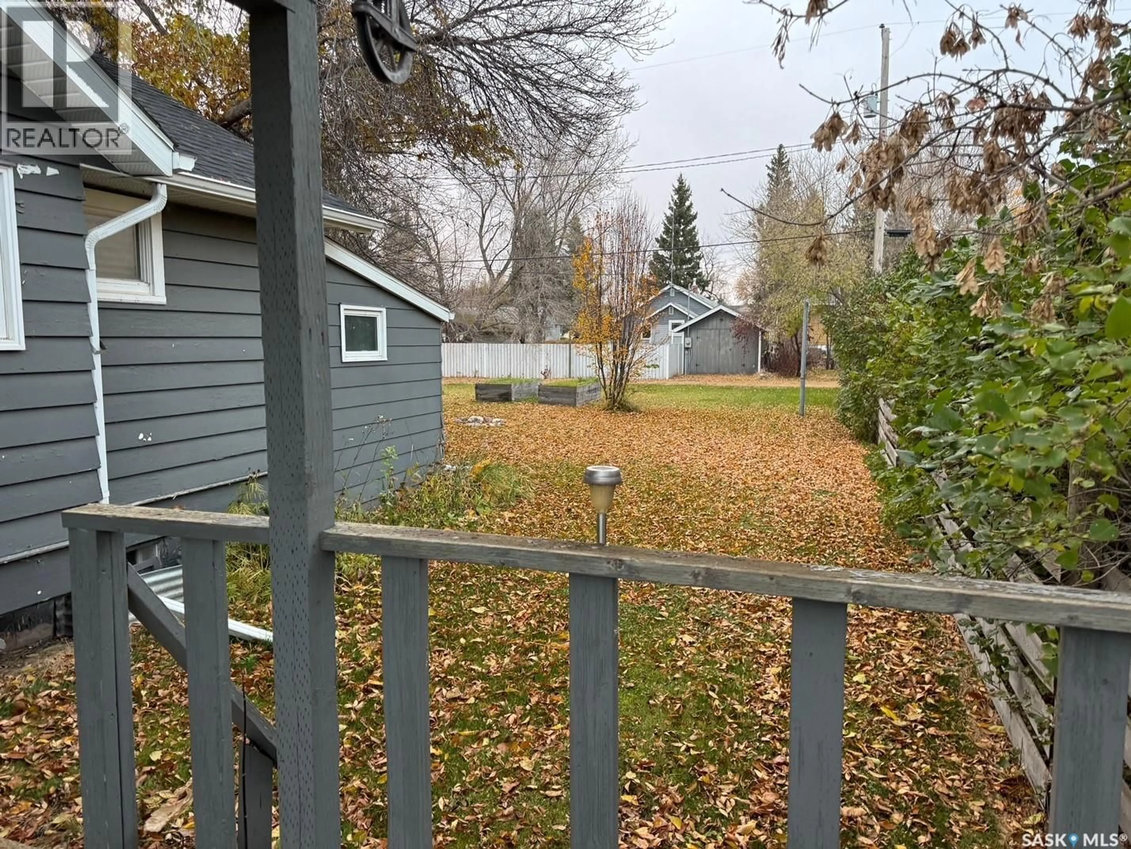 Patio, unknown for 205 RAILWAY AVENUE, Hyas Saskatchewan S0A1K0