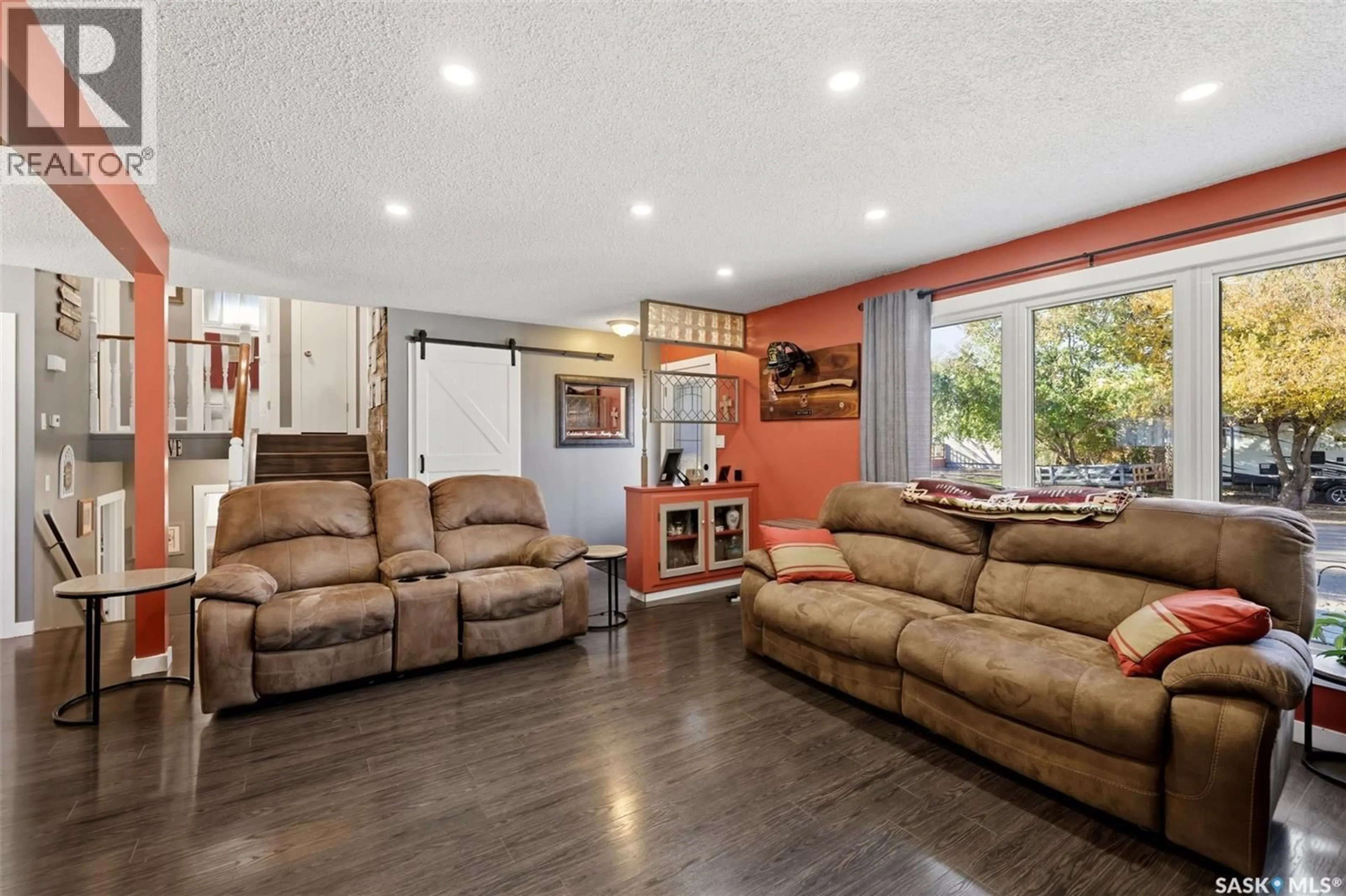 Living room with furniture, unknown for 25 SHORT STREET, Lumsden Saskatchewan S0G3C0