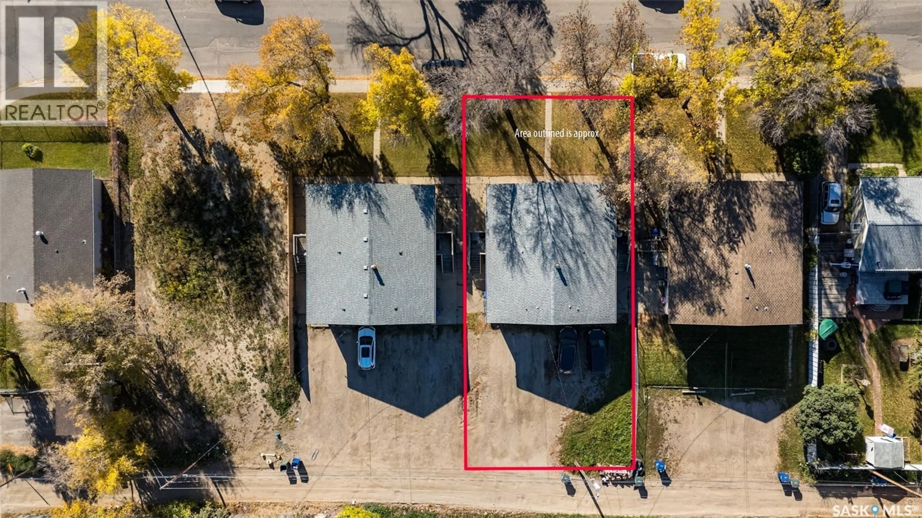 A pic from outside/outdoor area/front of a property/back of a property/a pic from drone, street for 574 26TH STREET, Prince Albert Saskatchewan S6V1V5