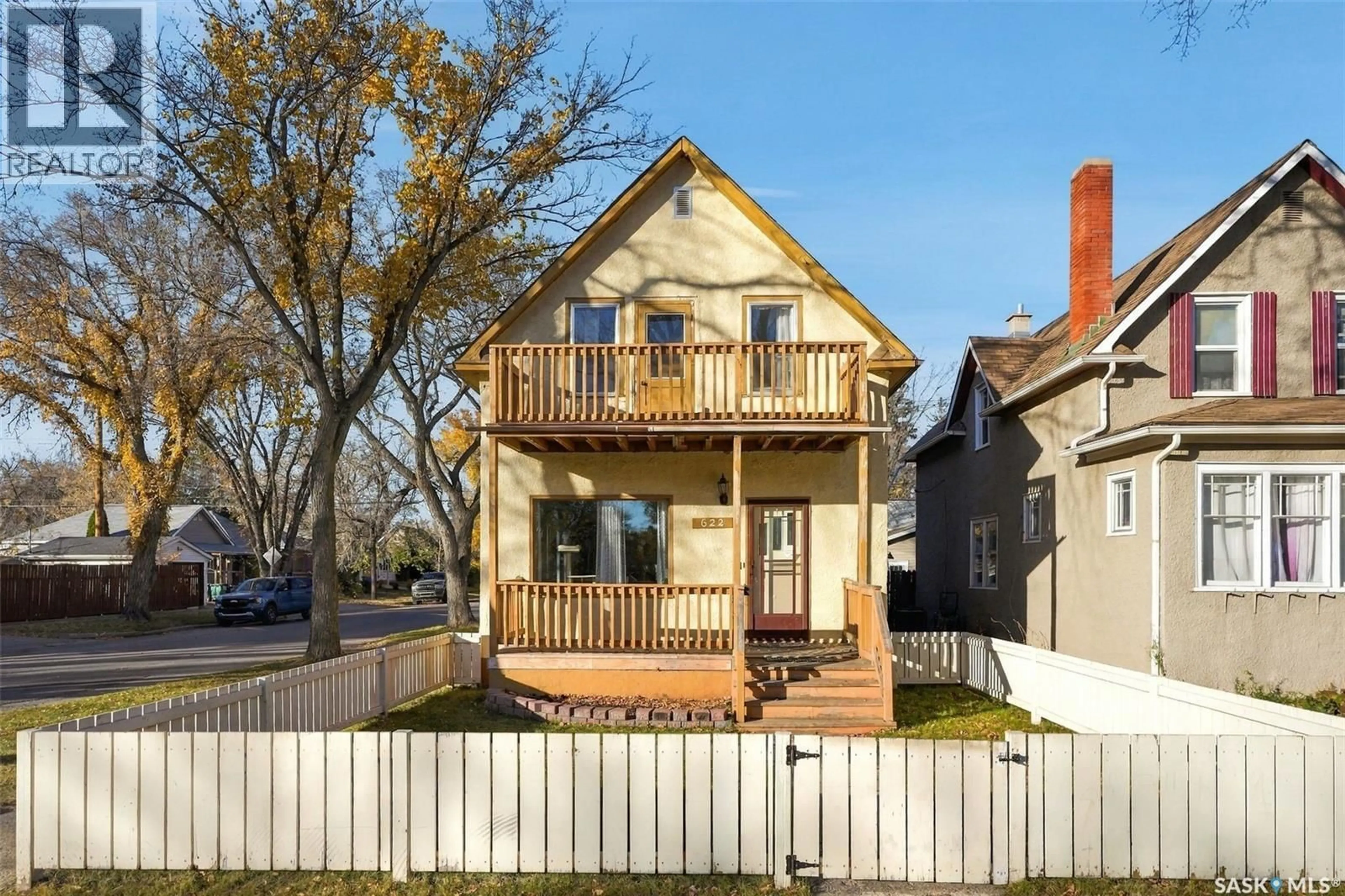 Home with brick exterior material, street for 622 32ND STREET, Saskatoon Saskatchewan S7L0T2