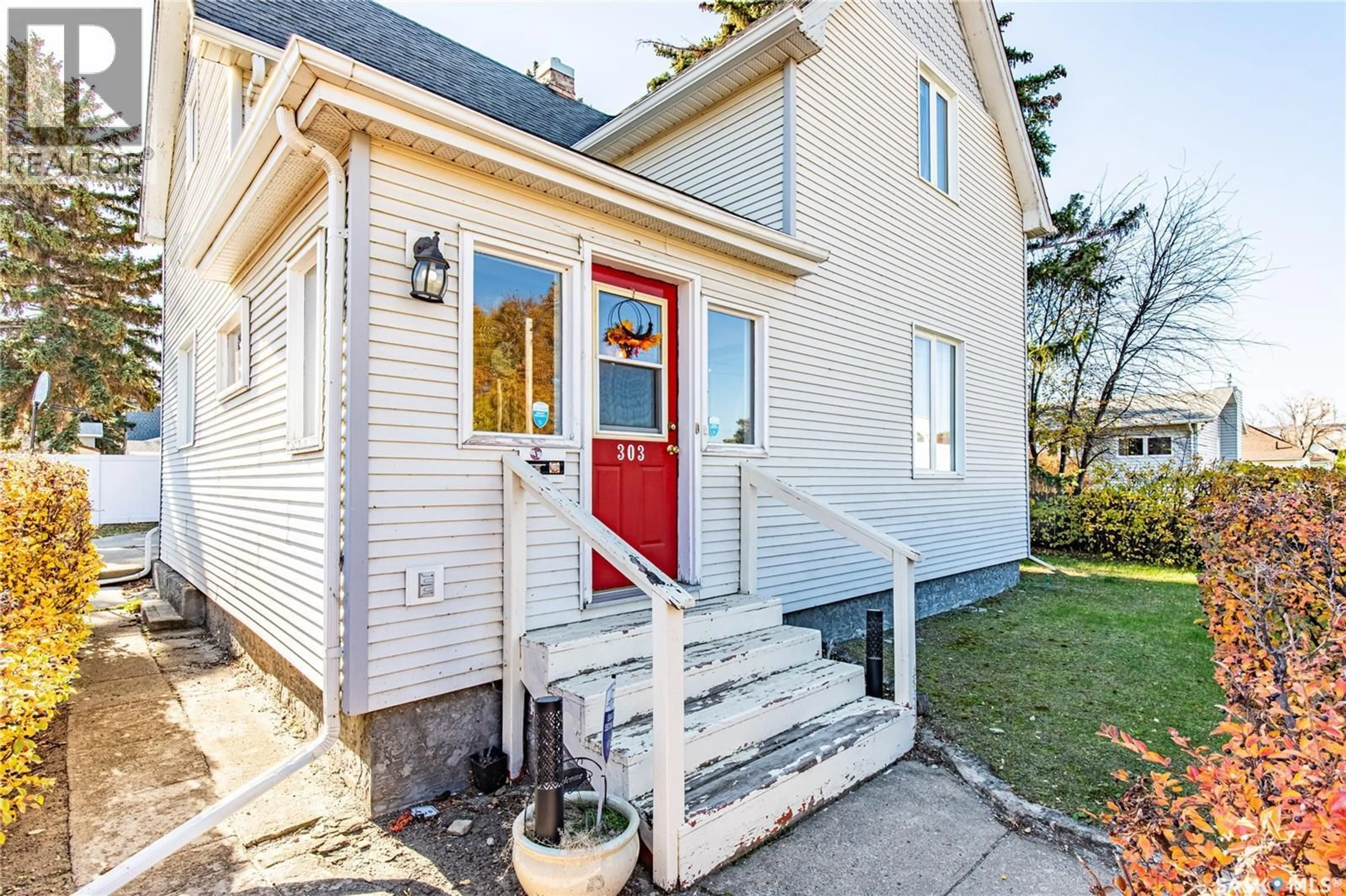 Unknown for 303 LILLOOET STREET, Moose Jaw Saskatchewan S6H4Z3