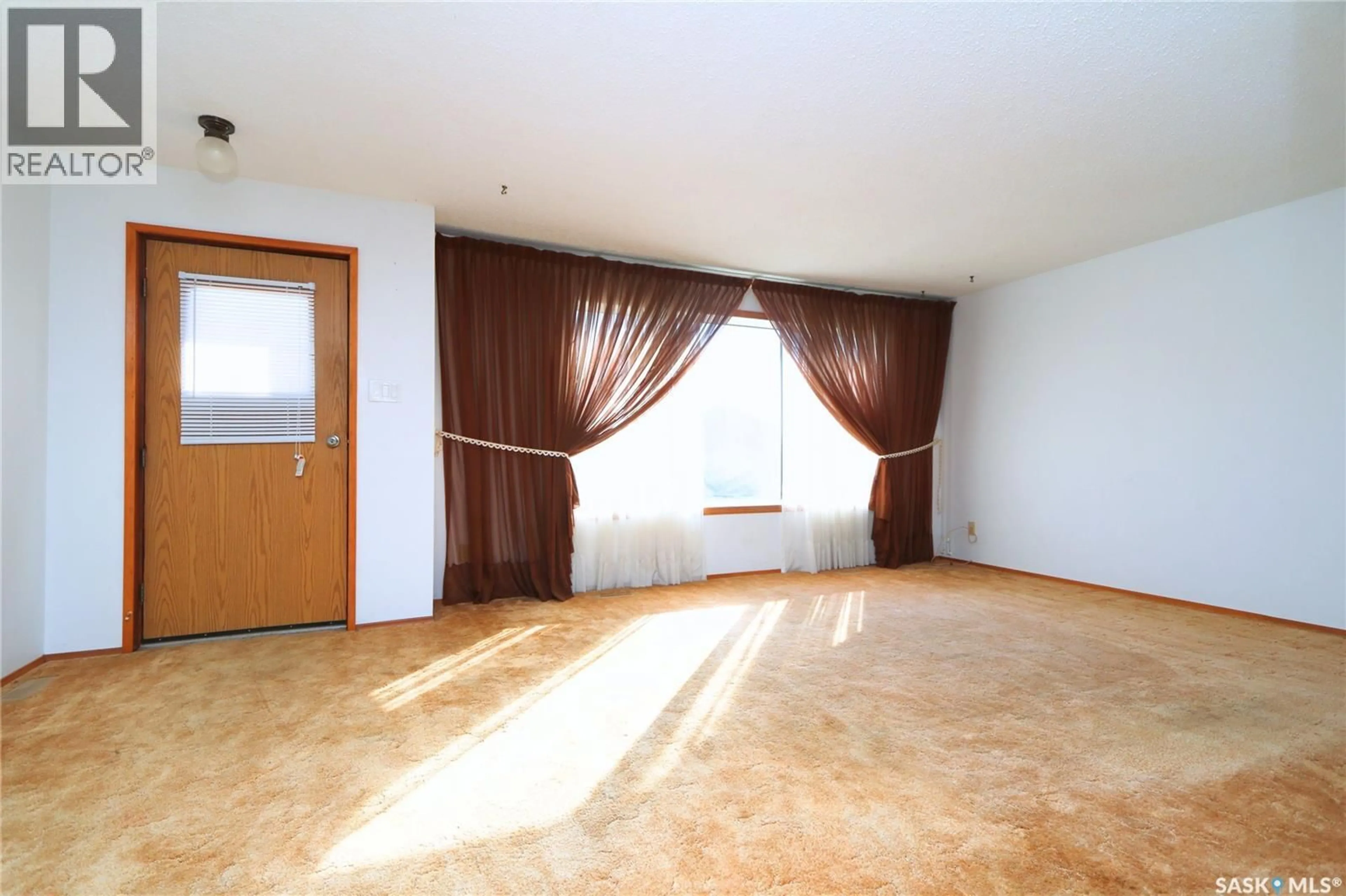 A pic of a room for 180 MCBURNEY DRIVE, Yorkton Saskatchewan S3N3M4