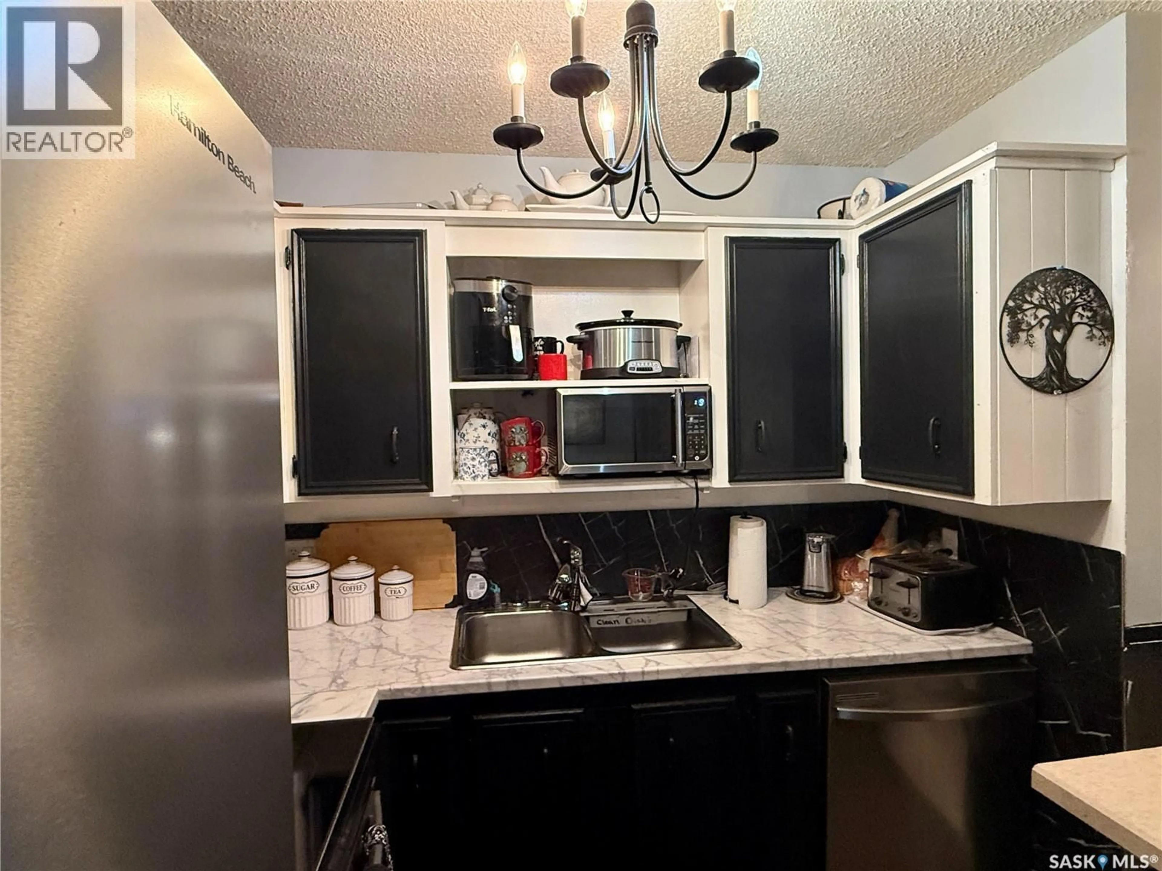 Standard kitchen, unknown for 104c 213 MAIN STREET, Martensville Saskatchewan S0K2T0