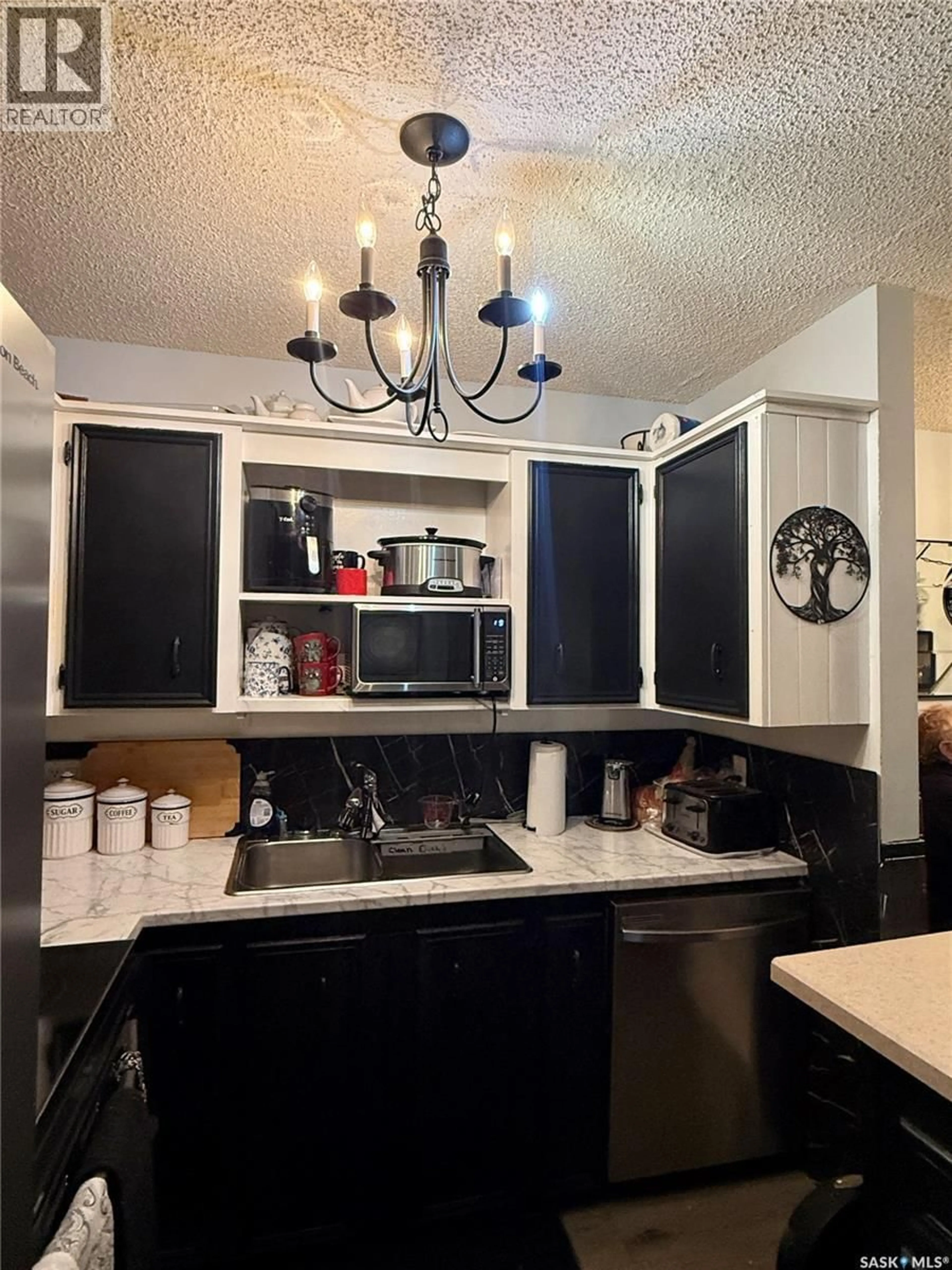 Open concept kitchen, unknown for 104c 213 MAIN STREET, Martensville Saskatchewan S0K2T0
