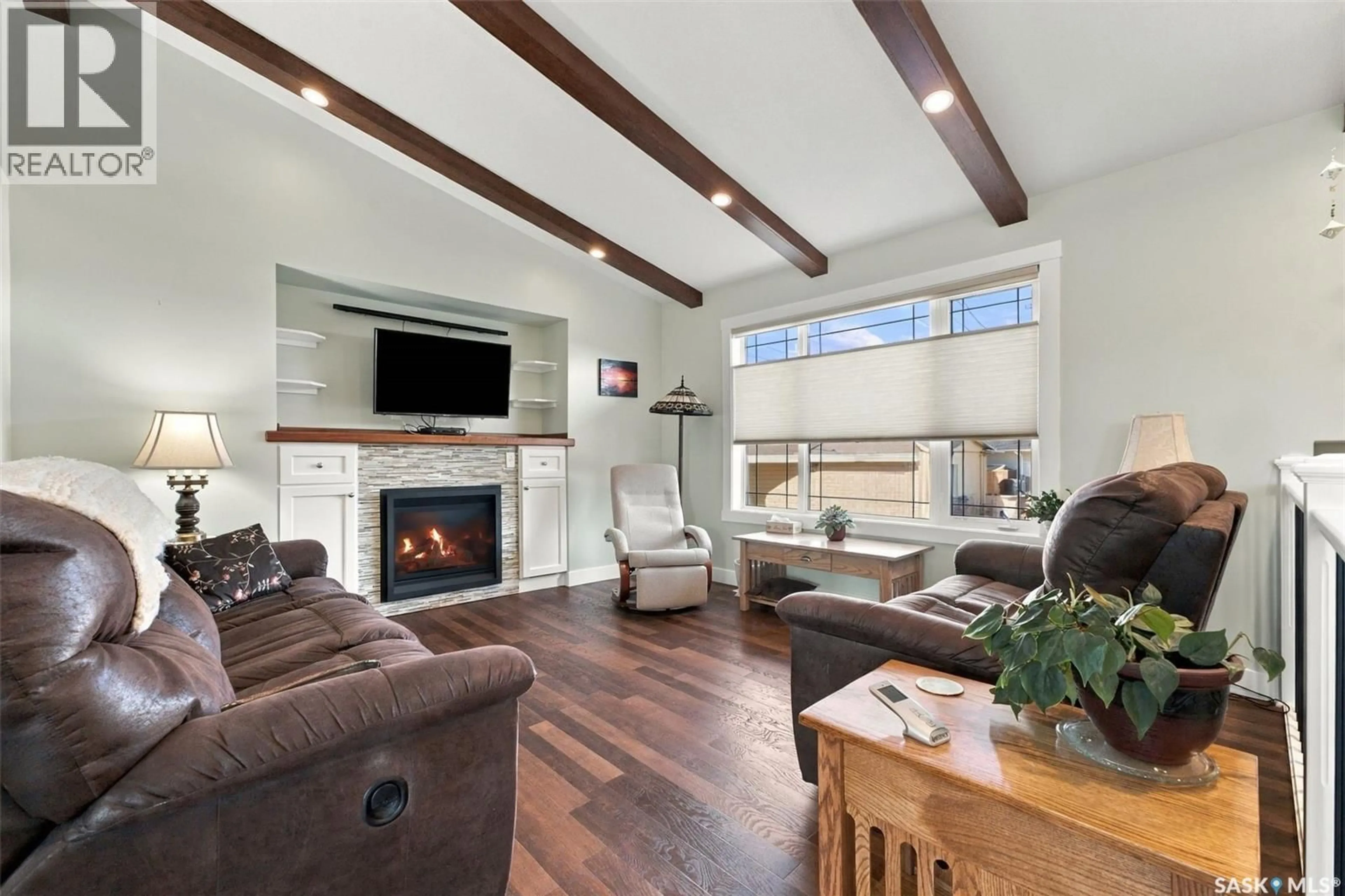 Living room with furniture, unknown for 878 CEDAR TERRACE, Martensville Saskatchewan S0K2T2