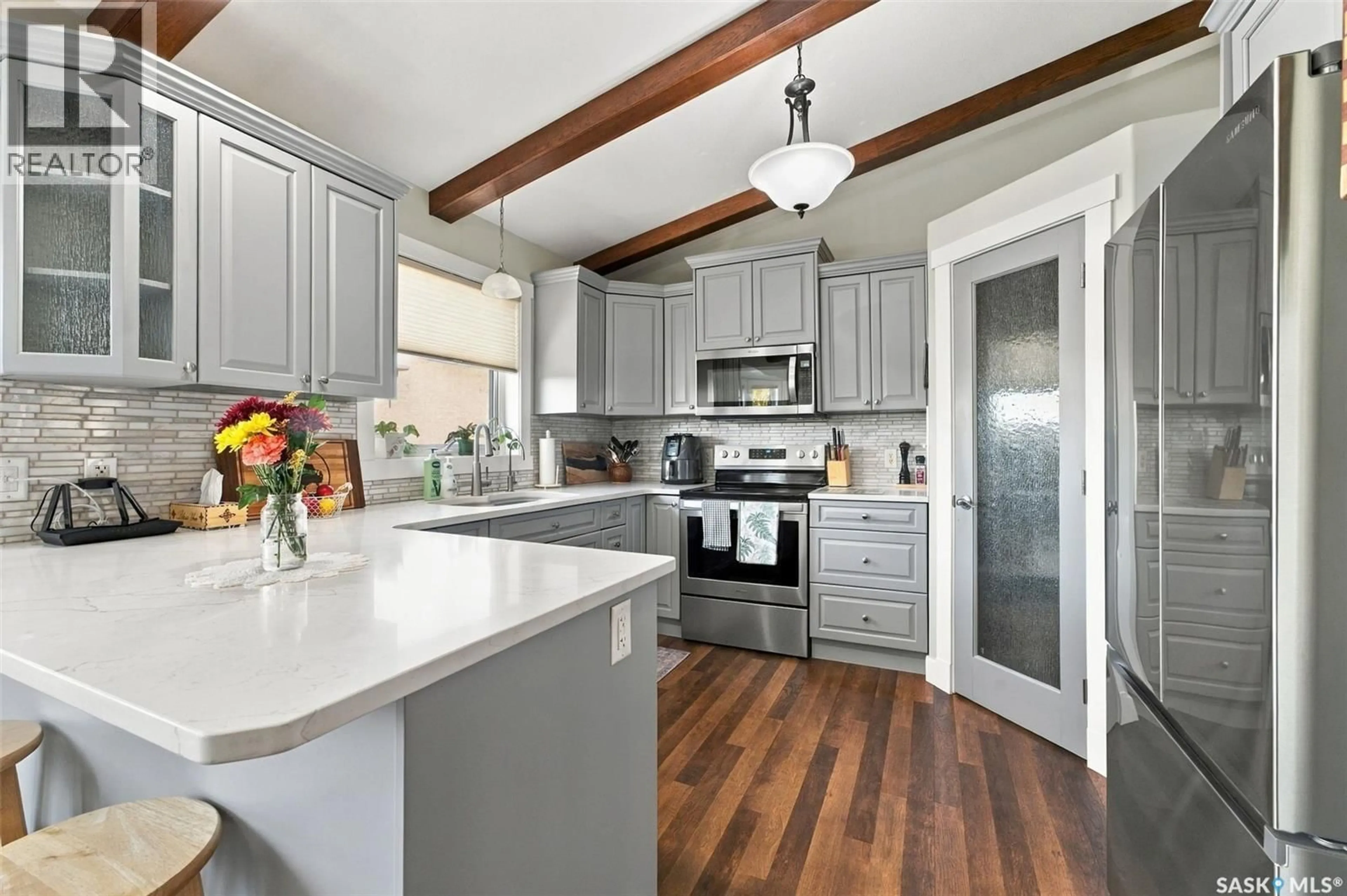 Open concept kitchen, unknown for 878 CEDAR TERRACE, Martensville Saskatchewan S0K2T2