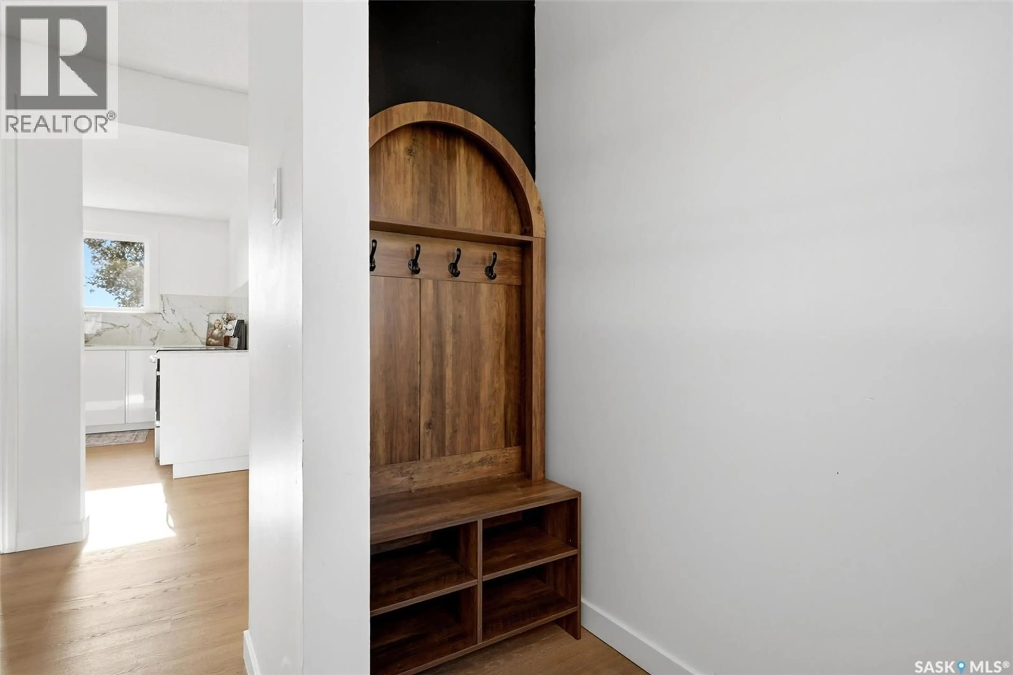 Indoor entryway for 174 TRUDELLE CRESCENT, Regina Saskatchewan S4T6T4