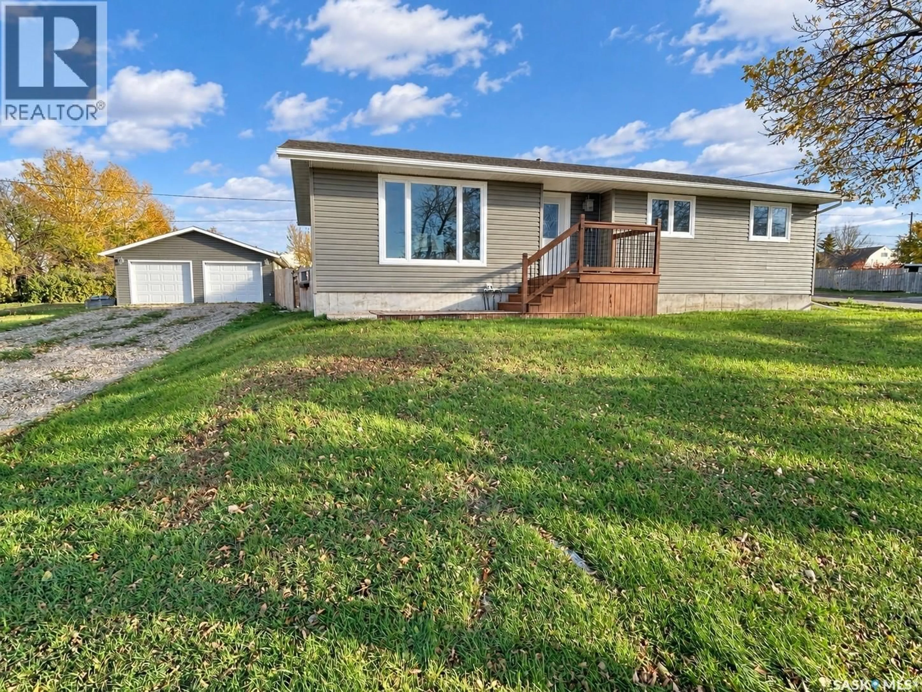 Home with vinyl exterior material, street for 394 STANDARD STREET, Pennant Saskatchewan S0N1X0