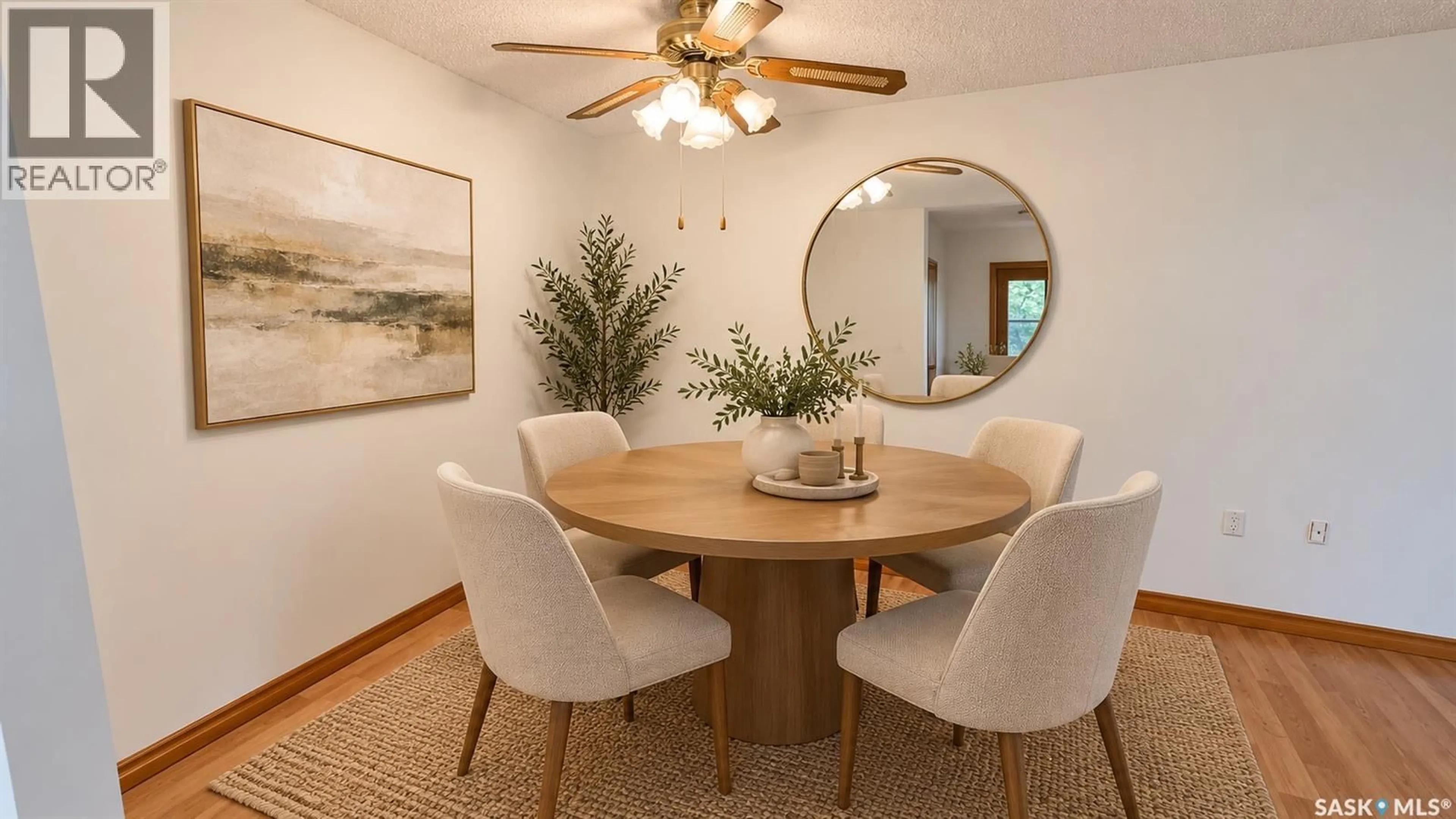 Dining room, wood/laminate floor for 216 3420 PARK STREET, Regina Saskatchewan S4V2M9
