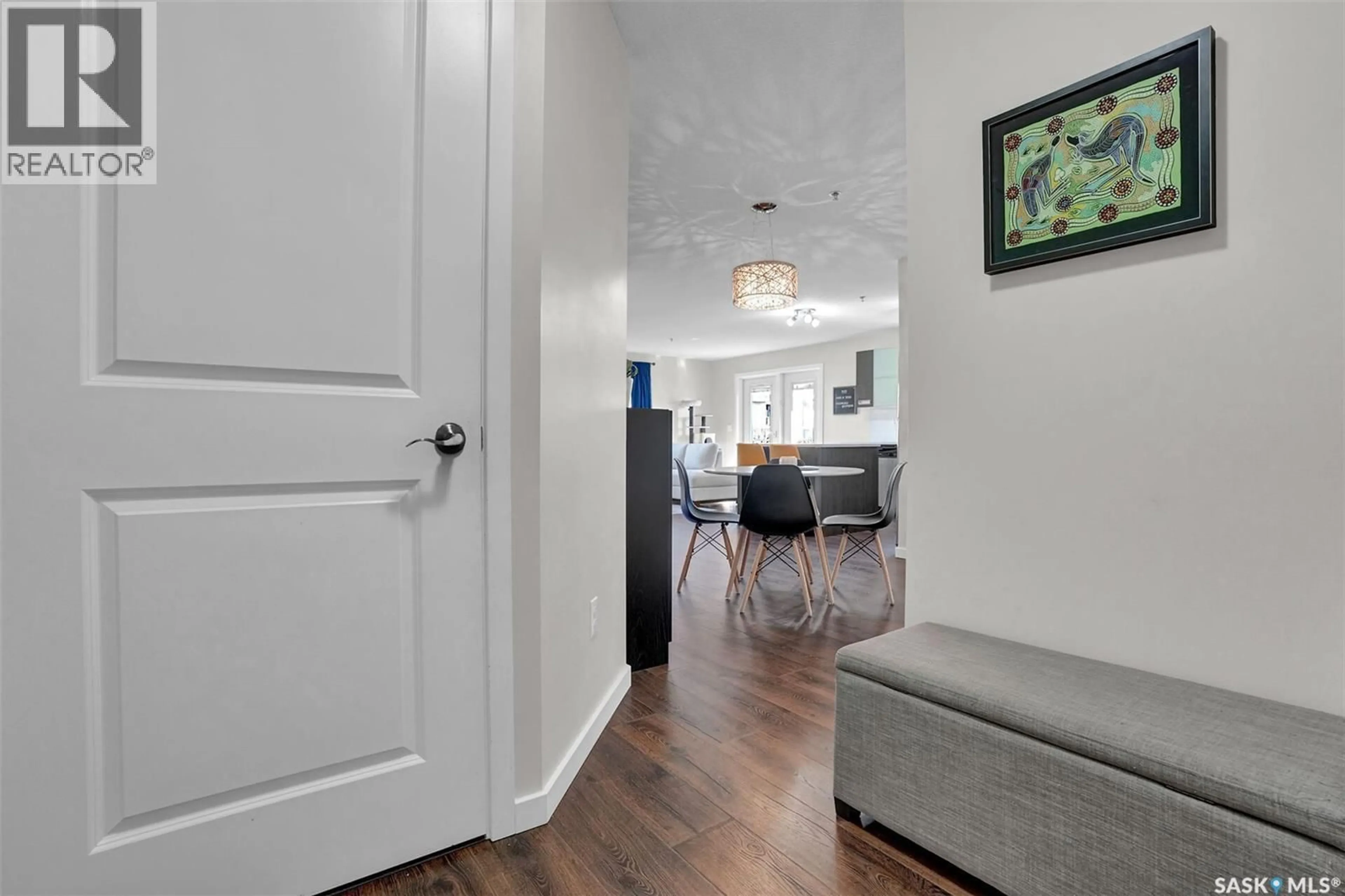 Indoor entryway for 109 - 1510 NEVILLE DRIVE, Regina Saskatchewan S4Z0A3
