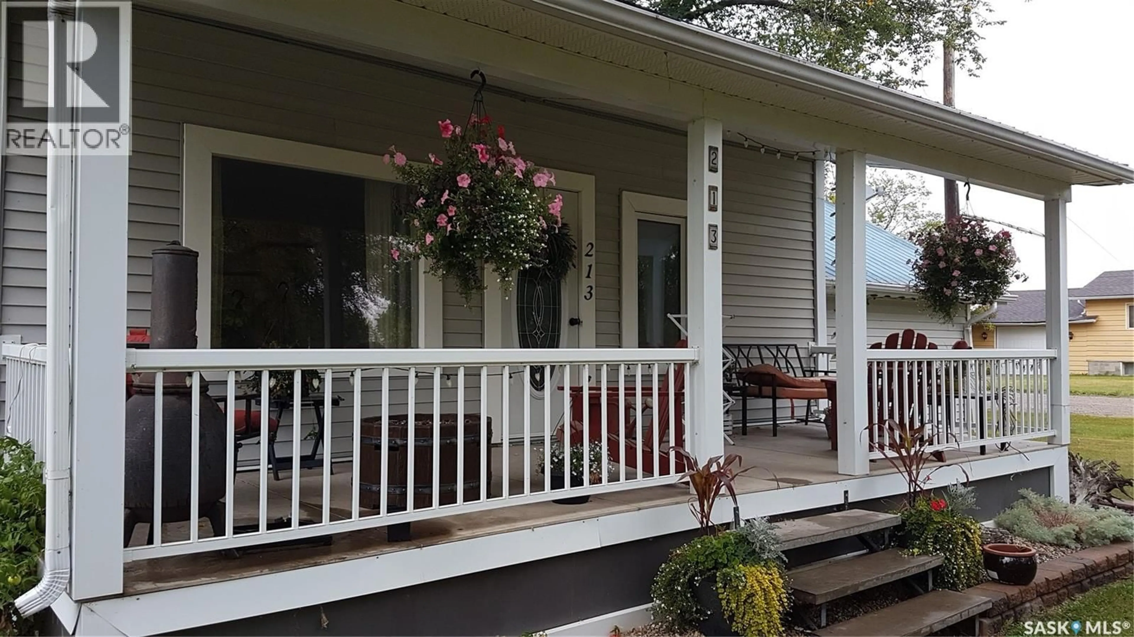 Patio, street for 213 FIRST AVENUE, Hyas Saskatchewan S0A1K0