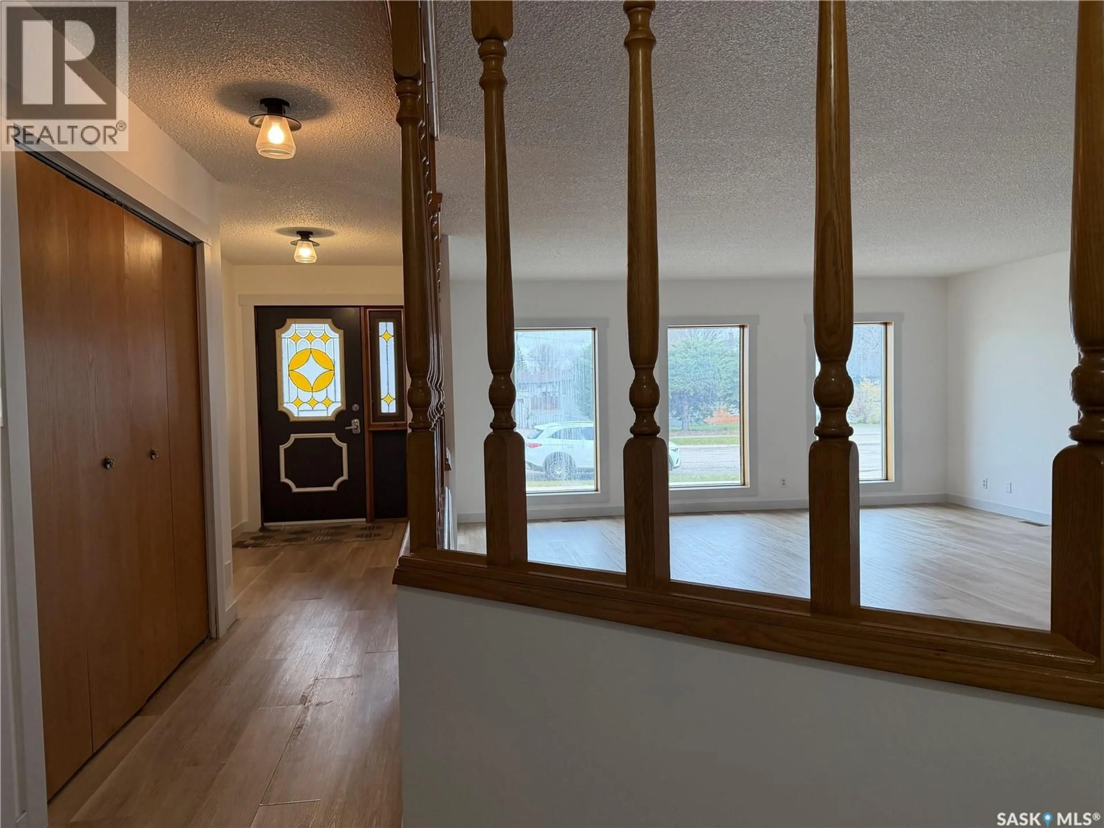 Indoor foyer for 715 12TH STREET, Humboldt Saskatchewan S0K2A0