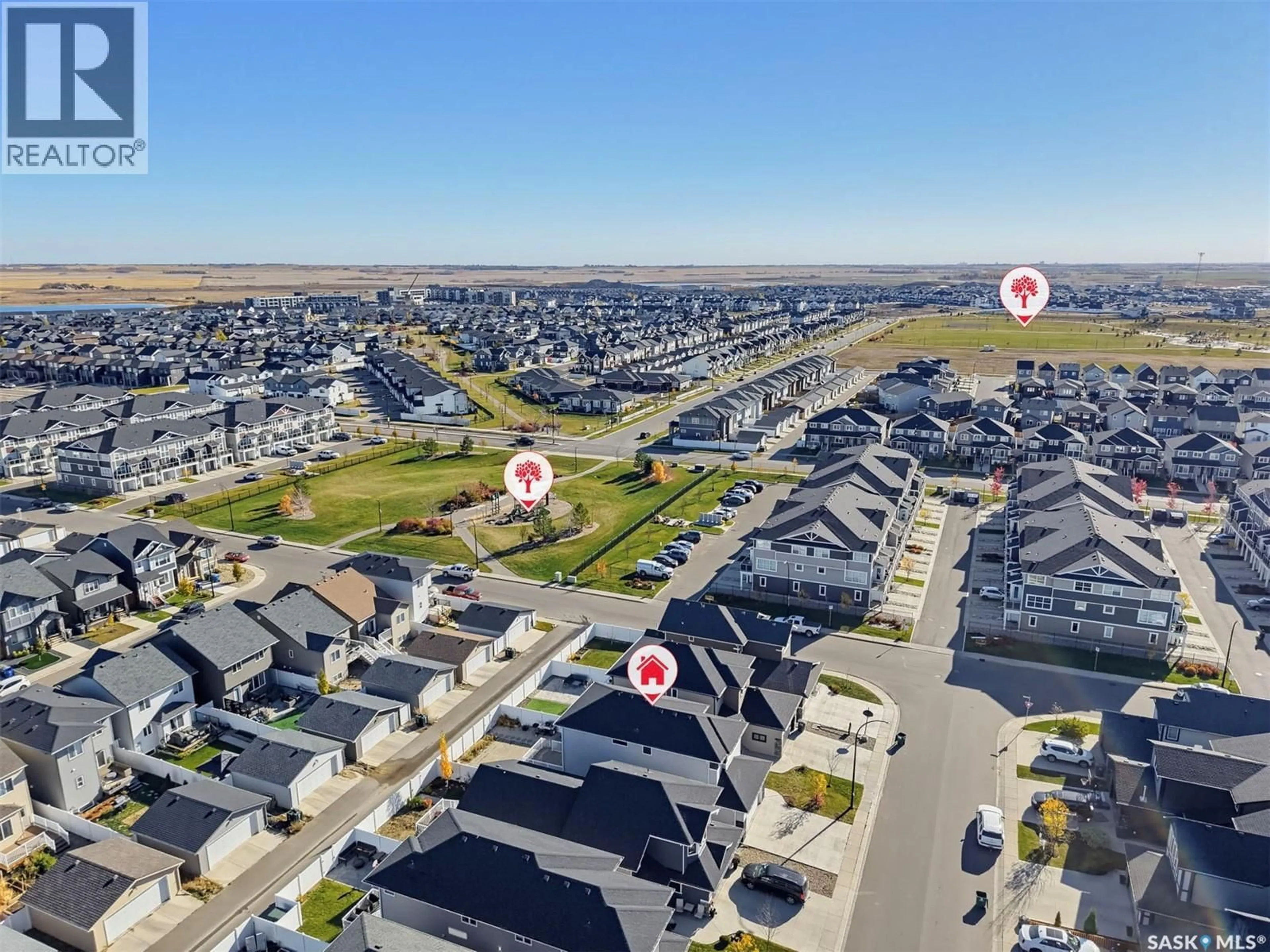 A pic from outside/outdoor area/front of a property/back of a property/a pic from drone, street for 616 MCFAULL CRESCENT, Saskatoon Saskatchewan S7V0T3