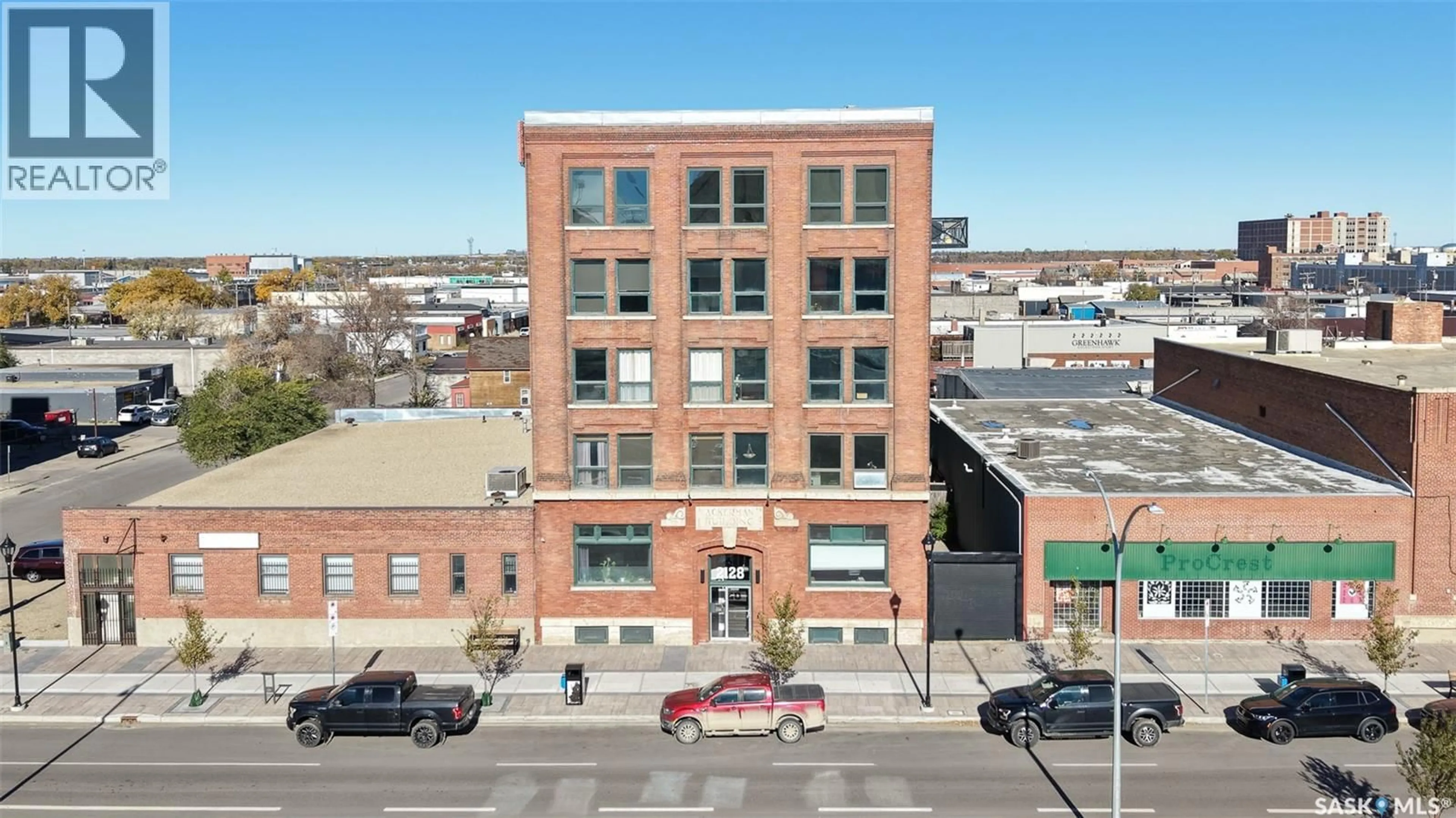 A pic from outside/outdoor area/front of a property/back of a property/a pic from drone, building for 500 2128 DEWDNEY AVENUE, Regina Saskatchewan S4R1H2