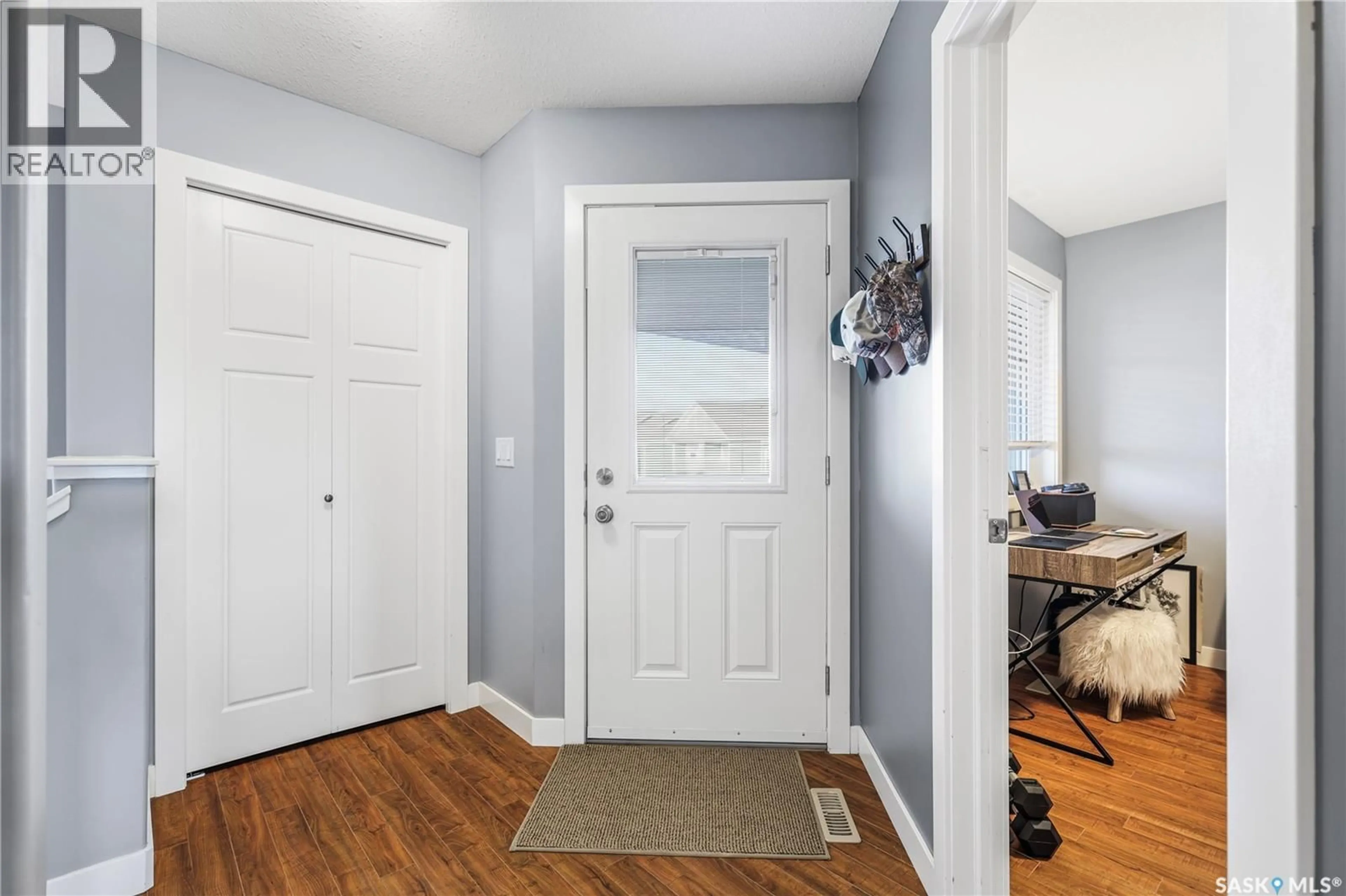 Indoor entryway for 3275 GREEN BANK ROAD, Regina Saskatchewan S4V1P4