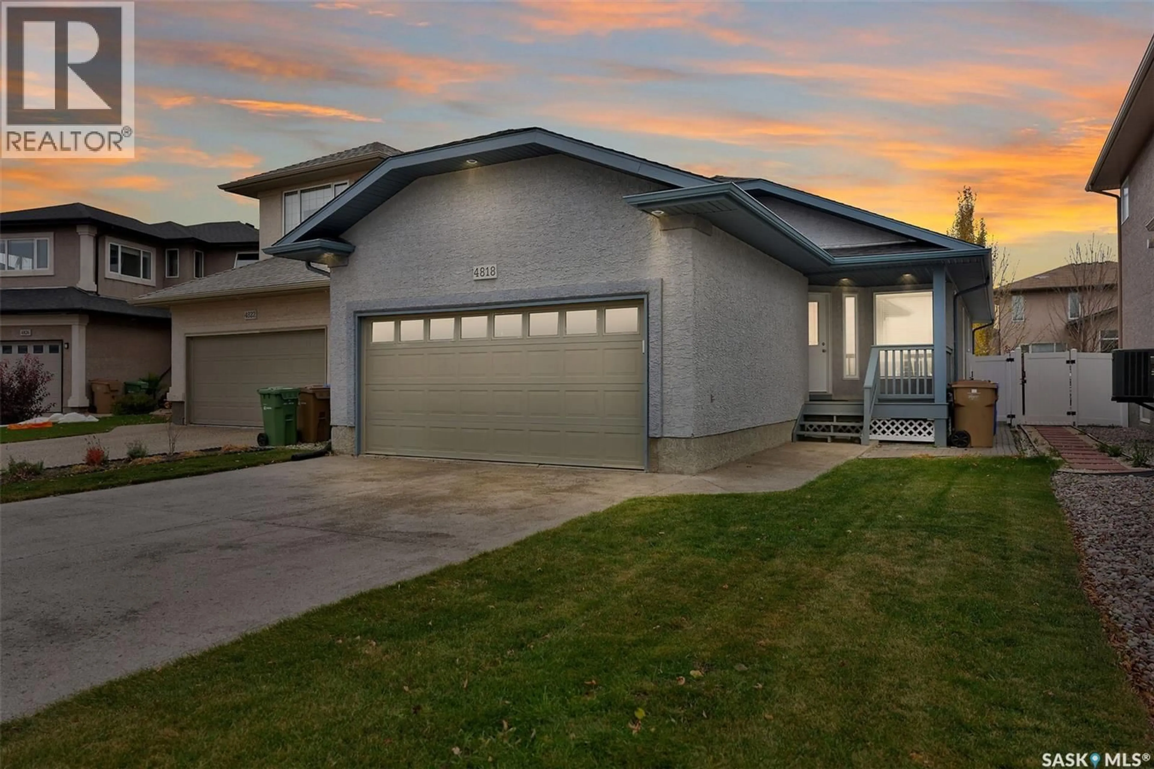 Home with vinyl exterior material, street for 4818 WEBSTER CRESCENT, Regina Saskatchewan S4X4T3