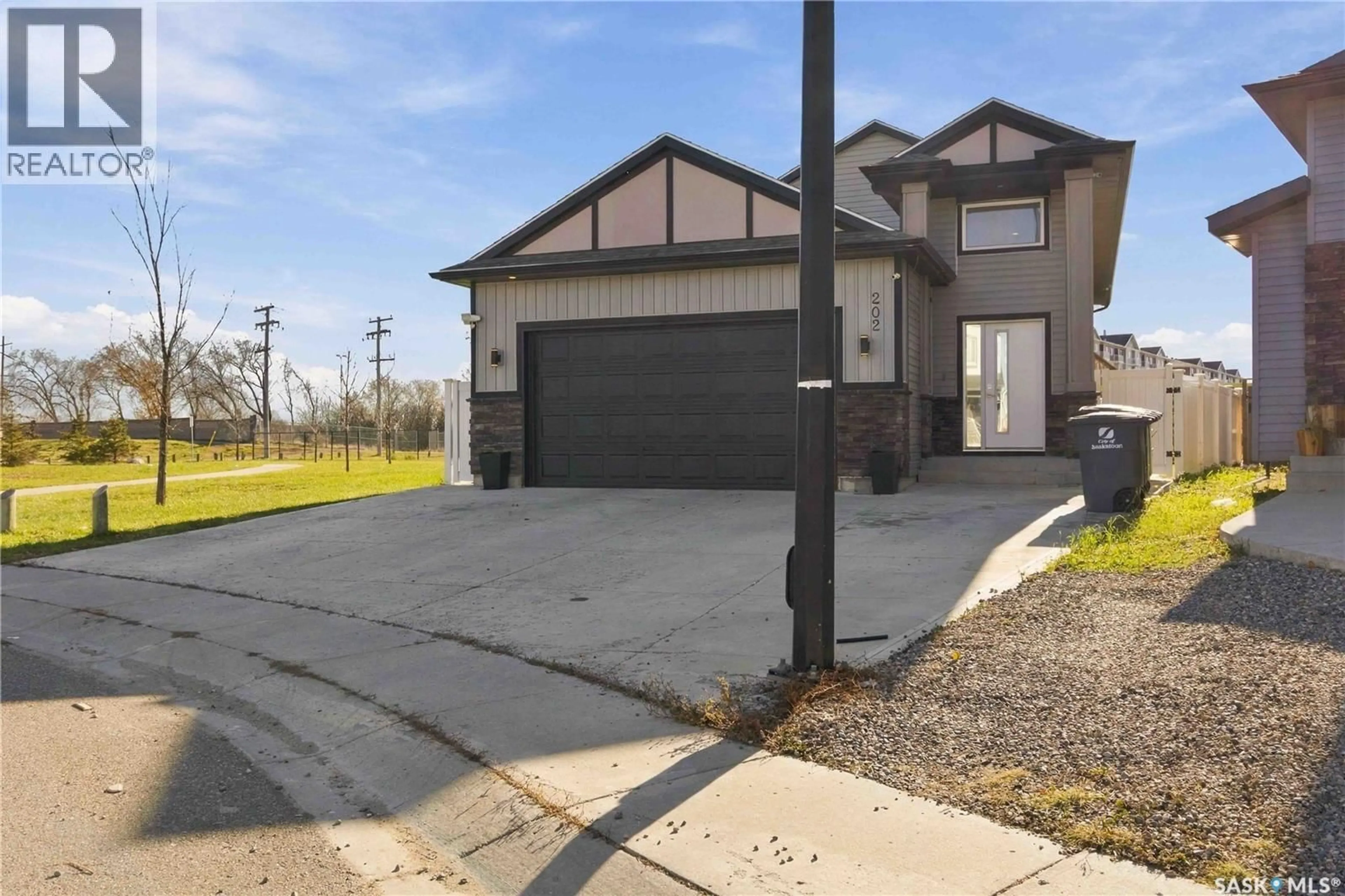 Unknown for 202 PALLISER COURT, Saskatoon Saskatchewan S7L4P9