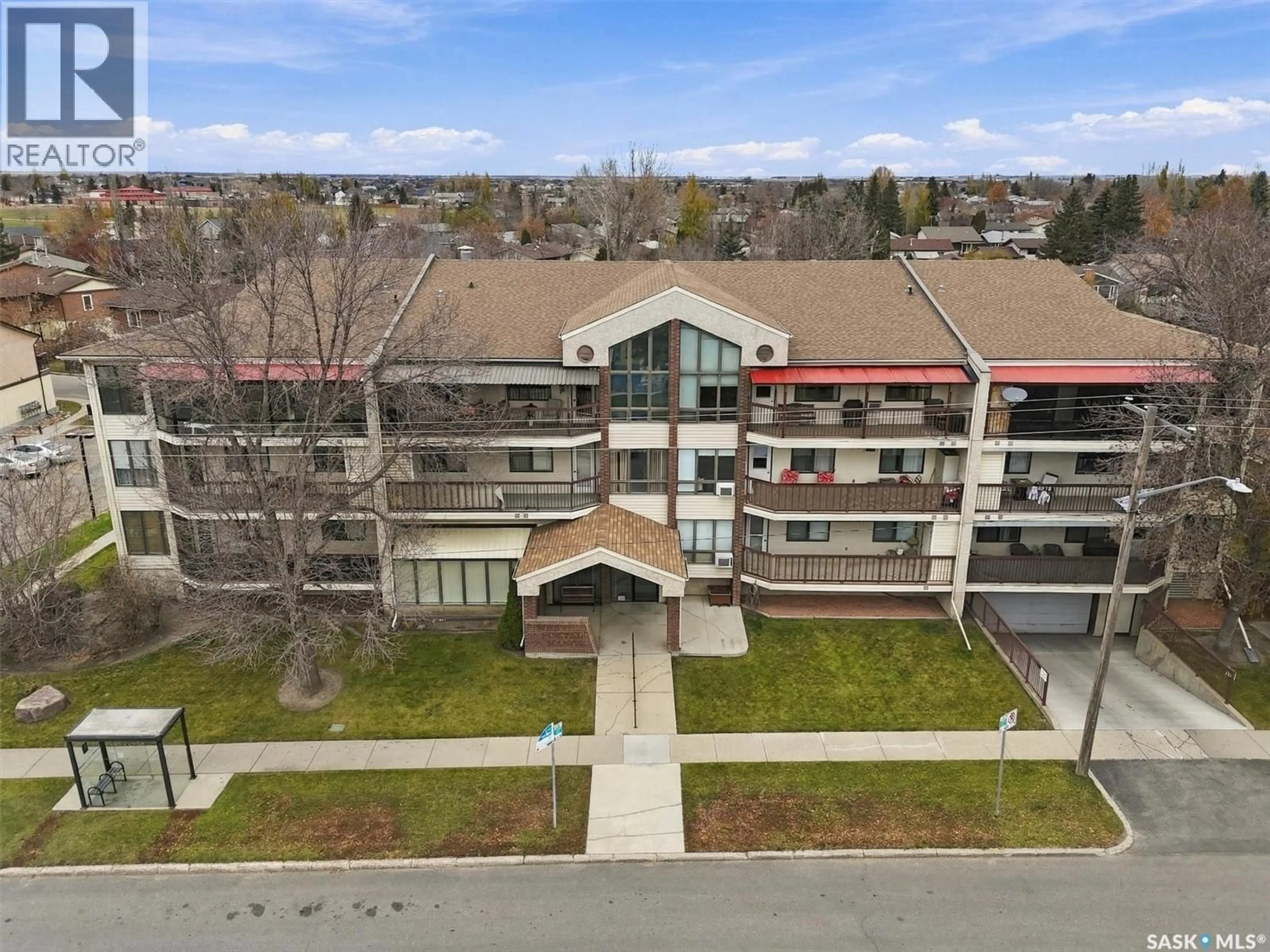 A pic from outside/outdoor area/front of a property/back of a property/a pic from drone, unknown for 306 - 3220 33RD STREET, Saskatoon Saskatchewan S7L6K3