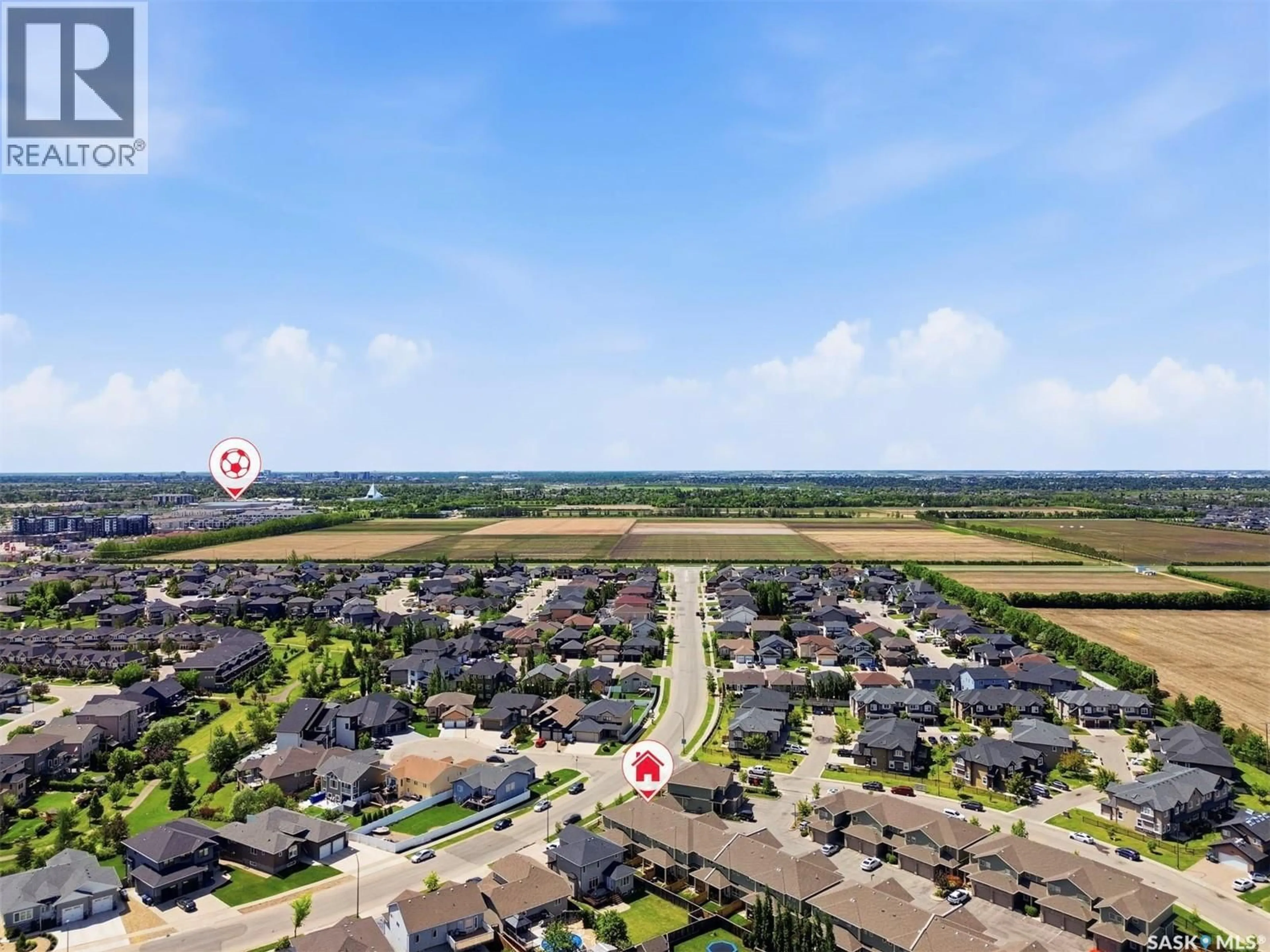 A pic from outside/outdoor area/front of a property/back of a property/a pic from drone, unknown for 20 1550 PATON CRESCENT, Saskatoon Saskatchewan S7W0T8