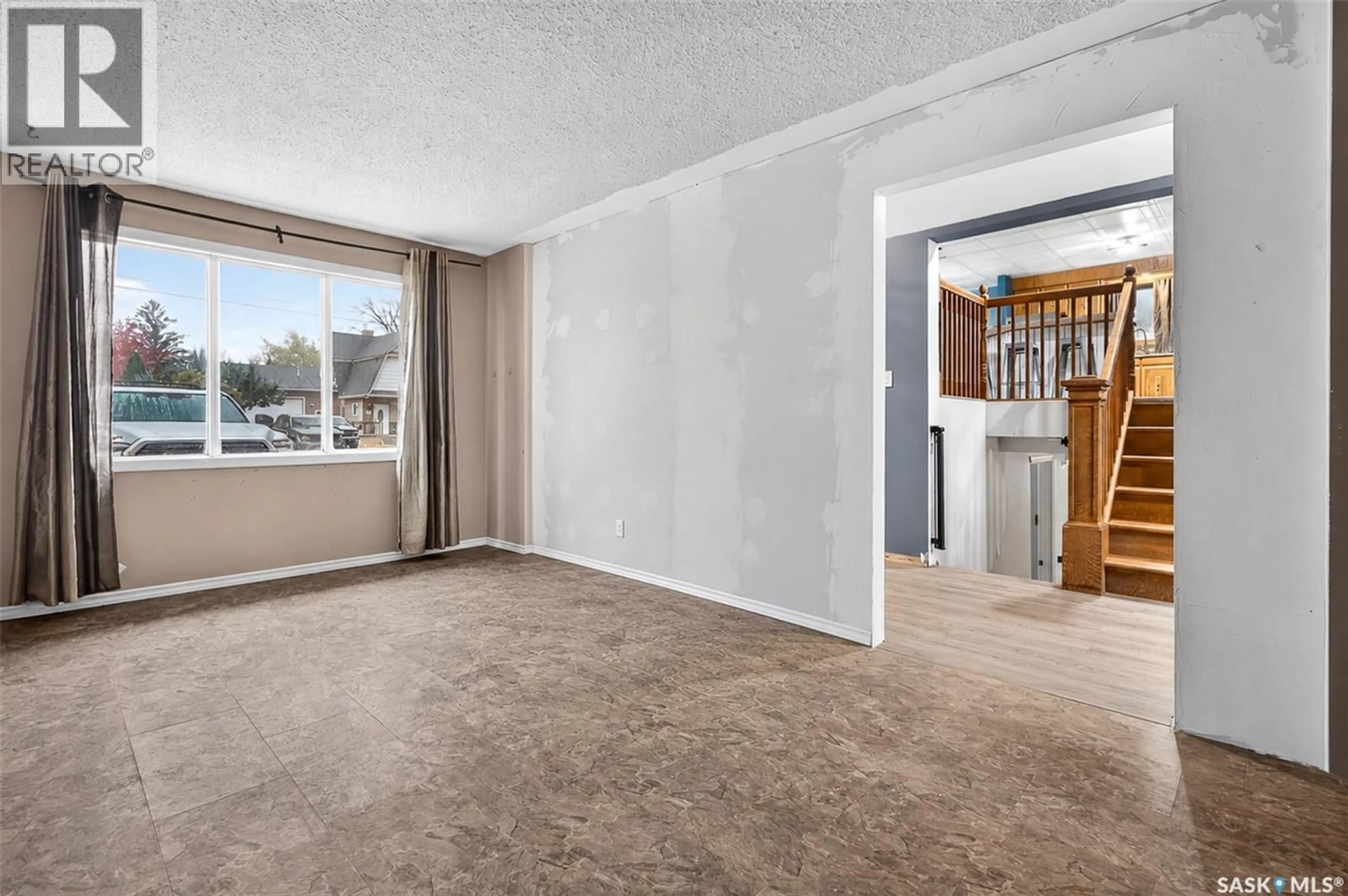 A pic of a room for 338 GRANDVIEW STREET, Moose Jaw Saskatchewan S6H5K8