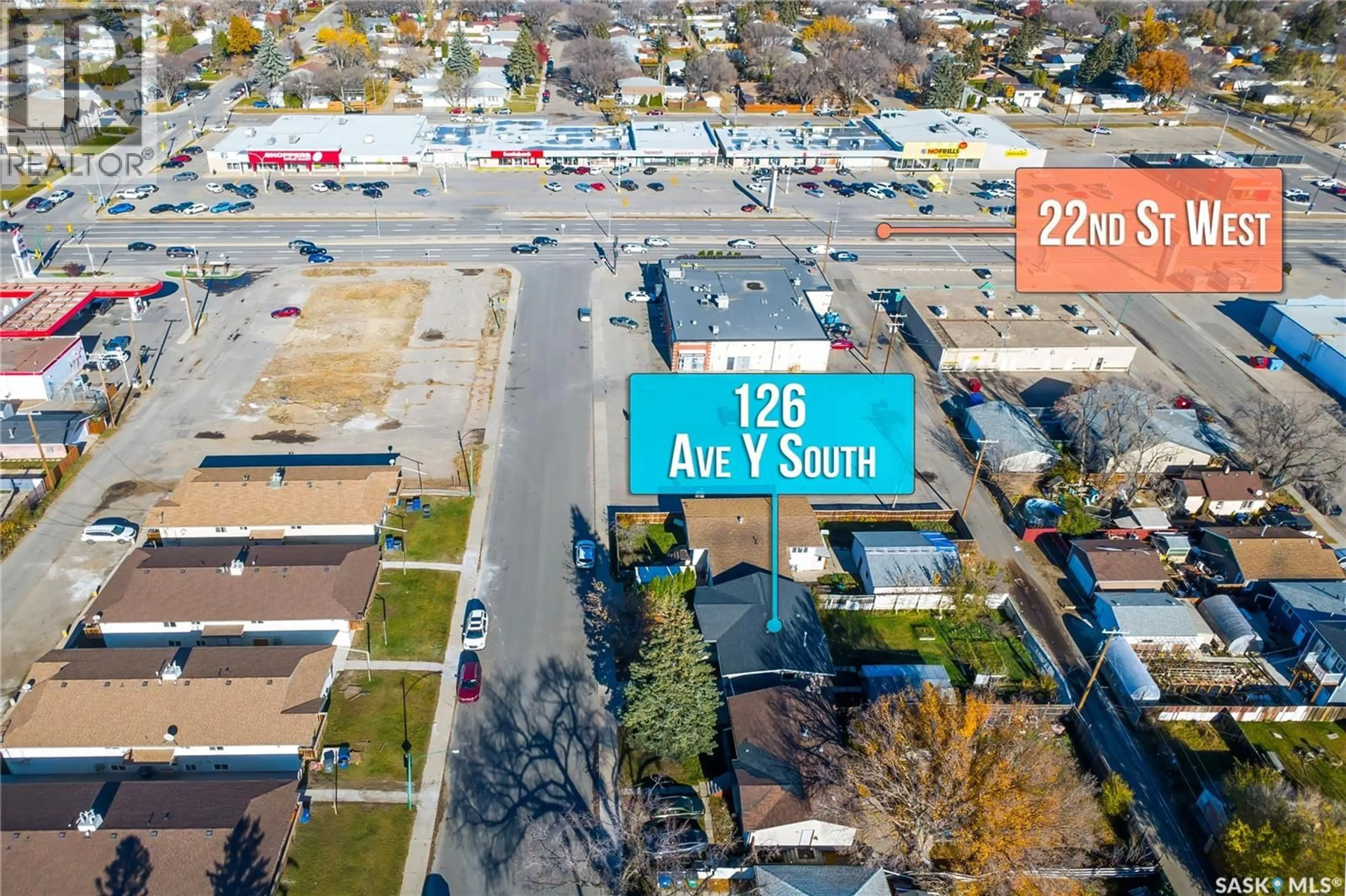 A pic from outside/outdoor area/front of a property/back of a property/a pic from drone, street for 126 Y AVENUE, Saskatoon Saskatchewan S7M3J3