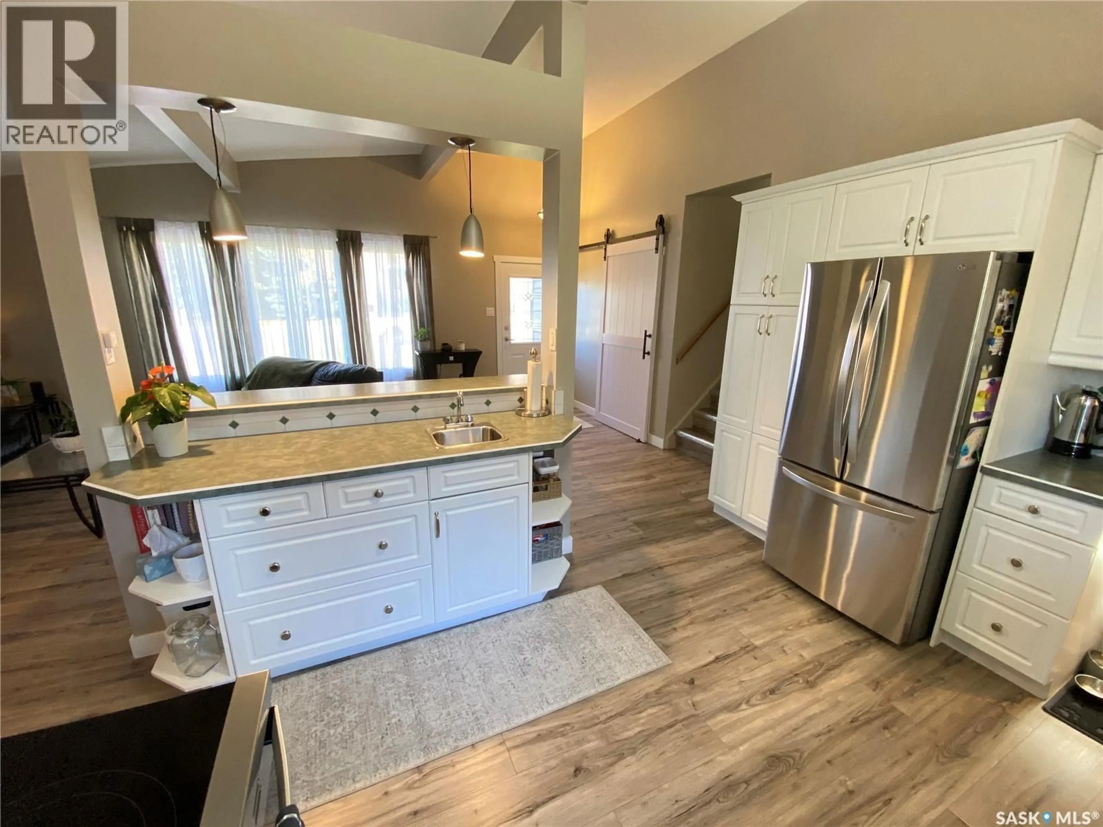 Open concept kitchen, unknown for 153 DALEBROOKE DRIVE, Yorkton Saskatchewan S3N2N8
