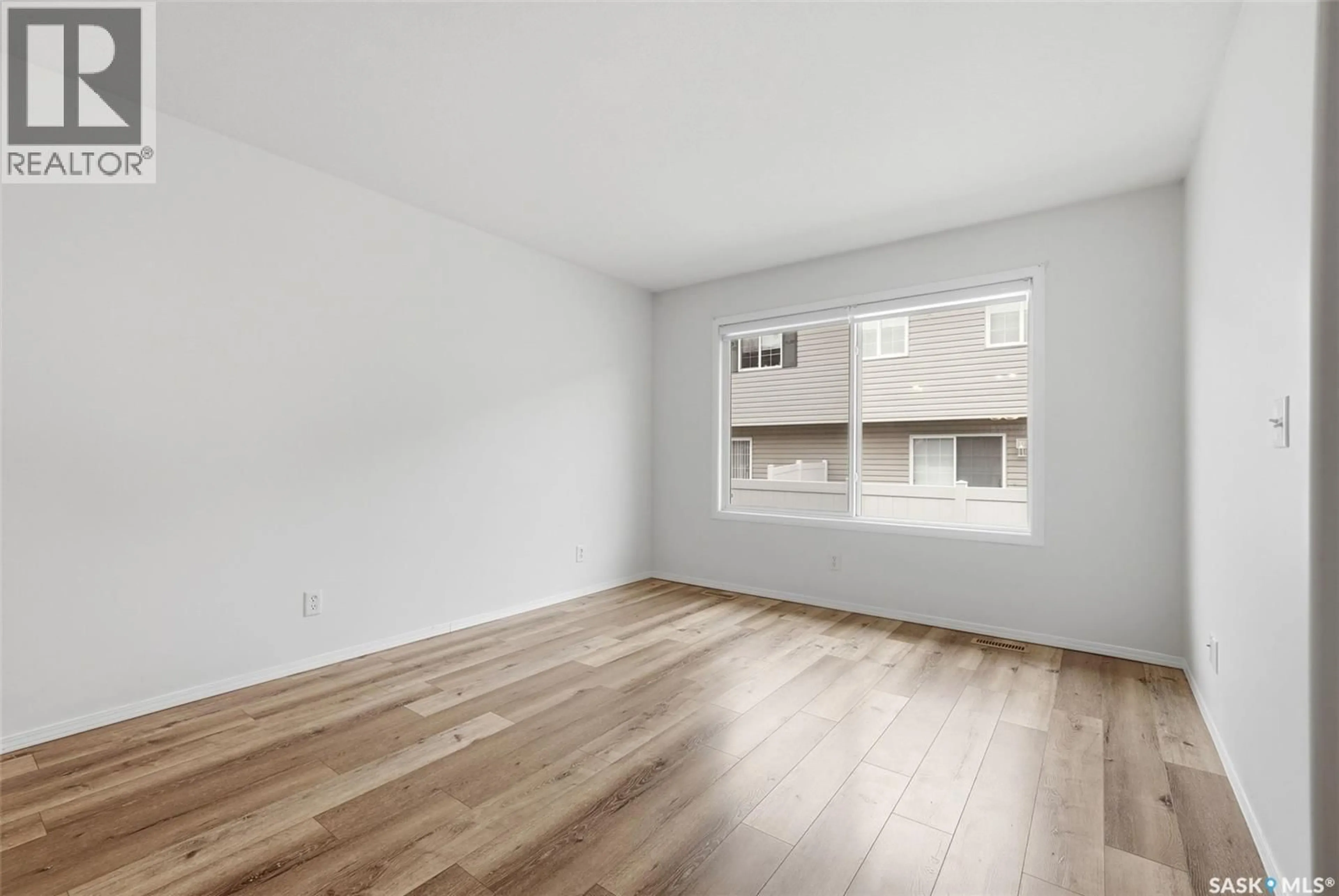 A pic of a room for 2914 CRANBOURN CRESCENT, Regina Saskatchewan S4V3E4