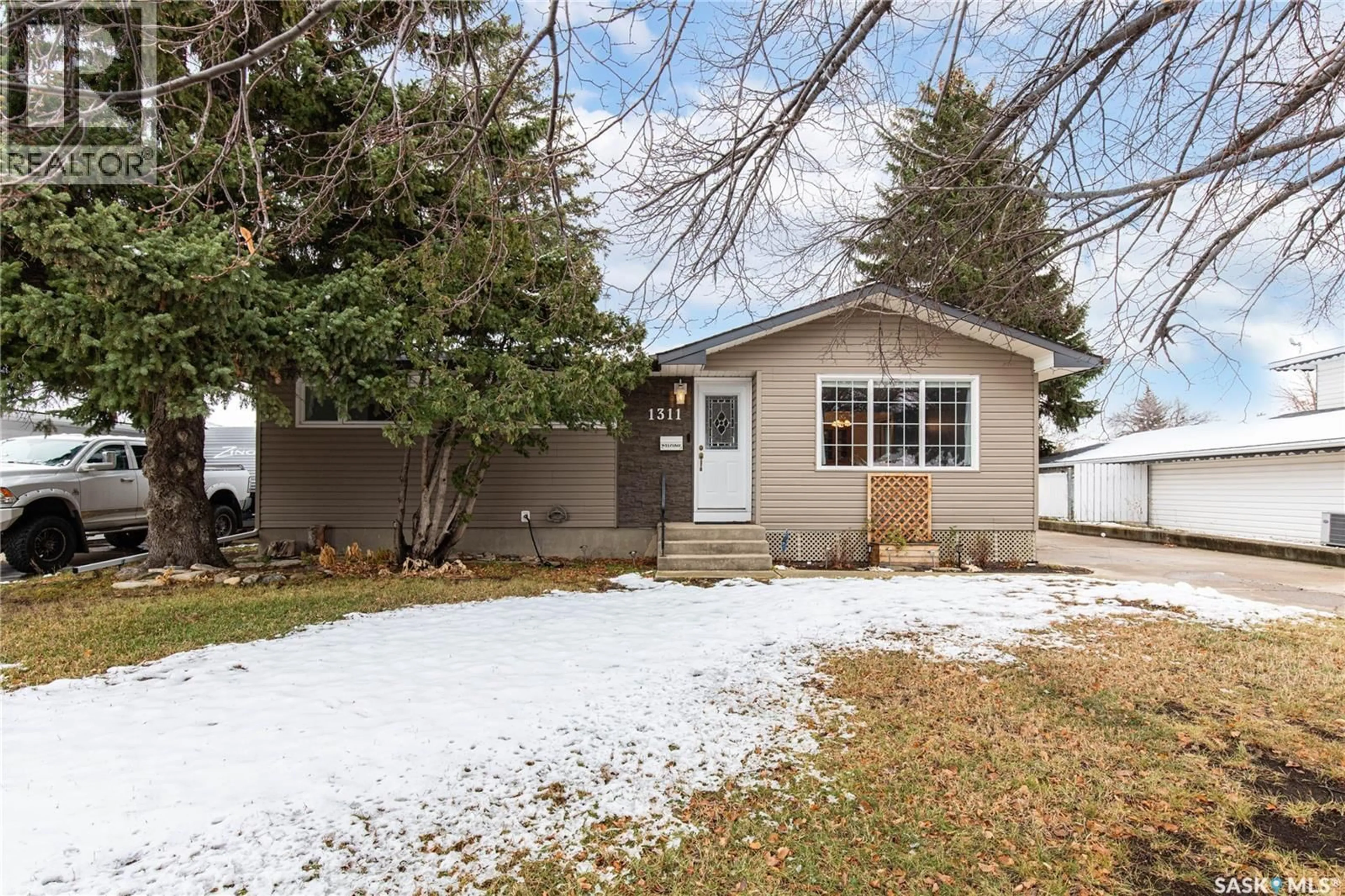 Unknown for 1311 KING CRESCENT, Moose Jaw Saskatchewan S6H3G3