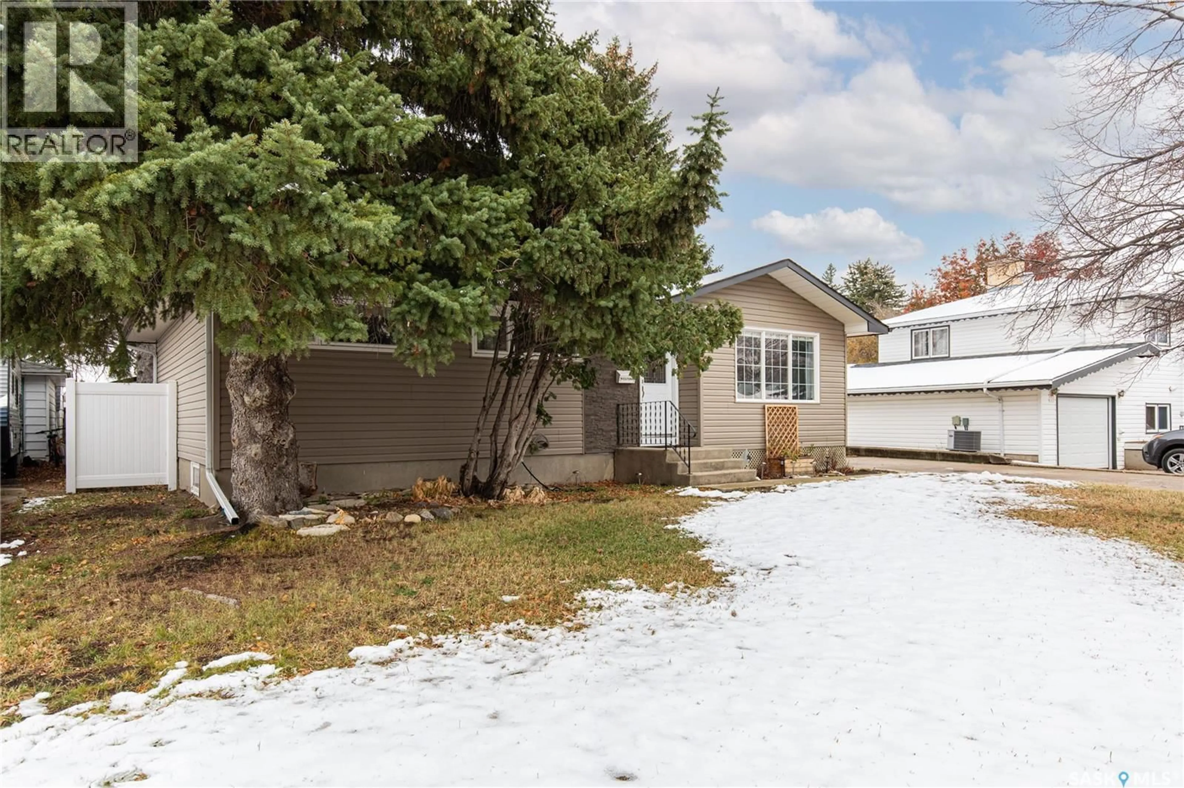 Unknown for 1311 KING CRESCENT, Moose Jaw Saskatchewan S6H3G3