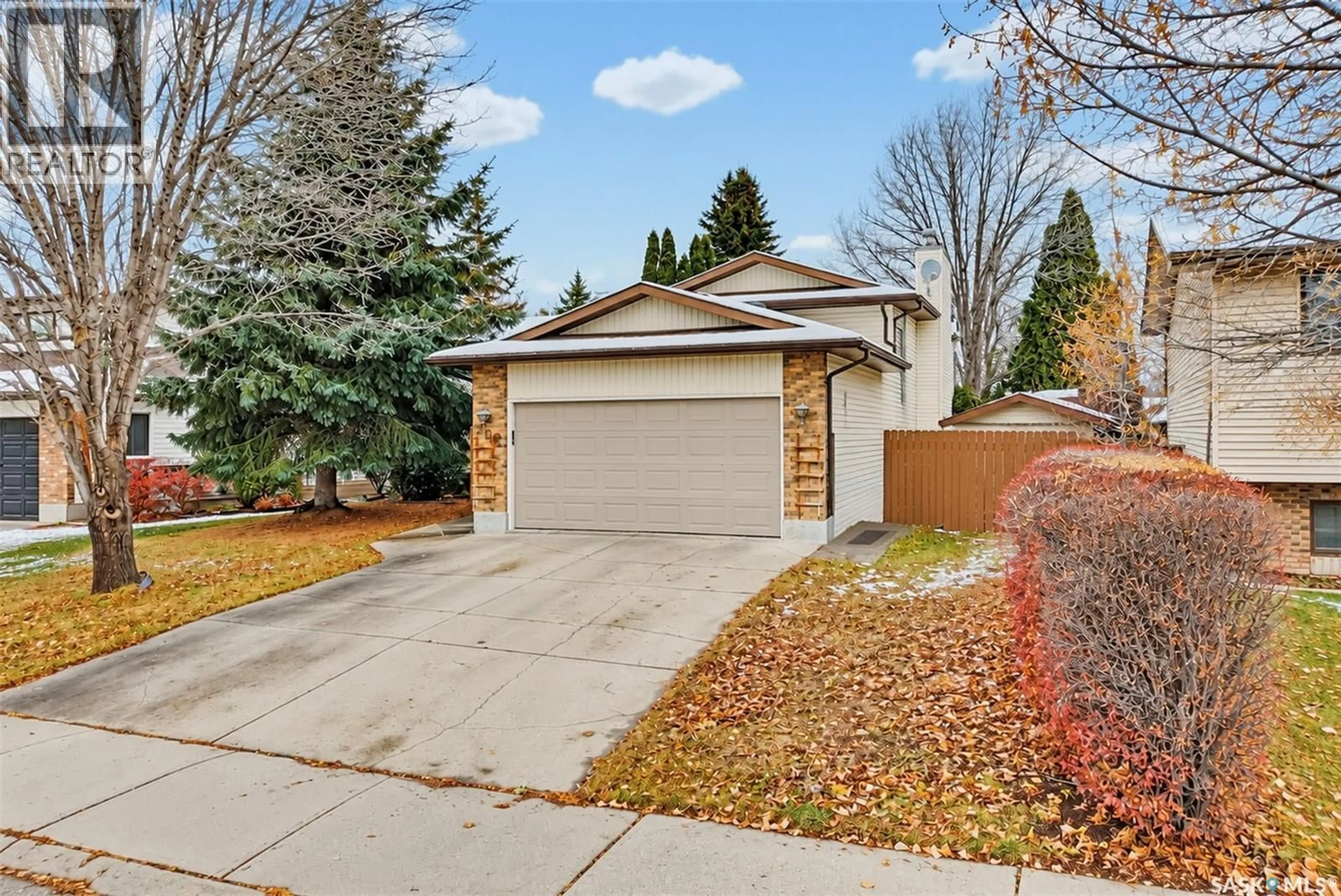 Unknown for 106 BRUNST CRESCENT, Saskatoon Saskatchewan S7N3S3