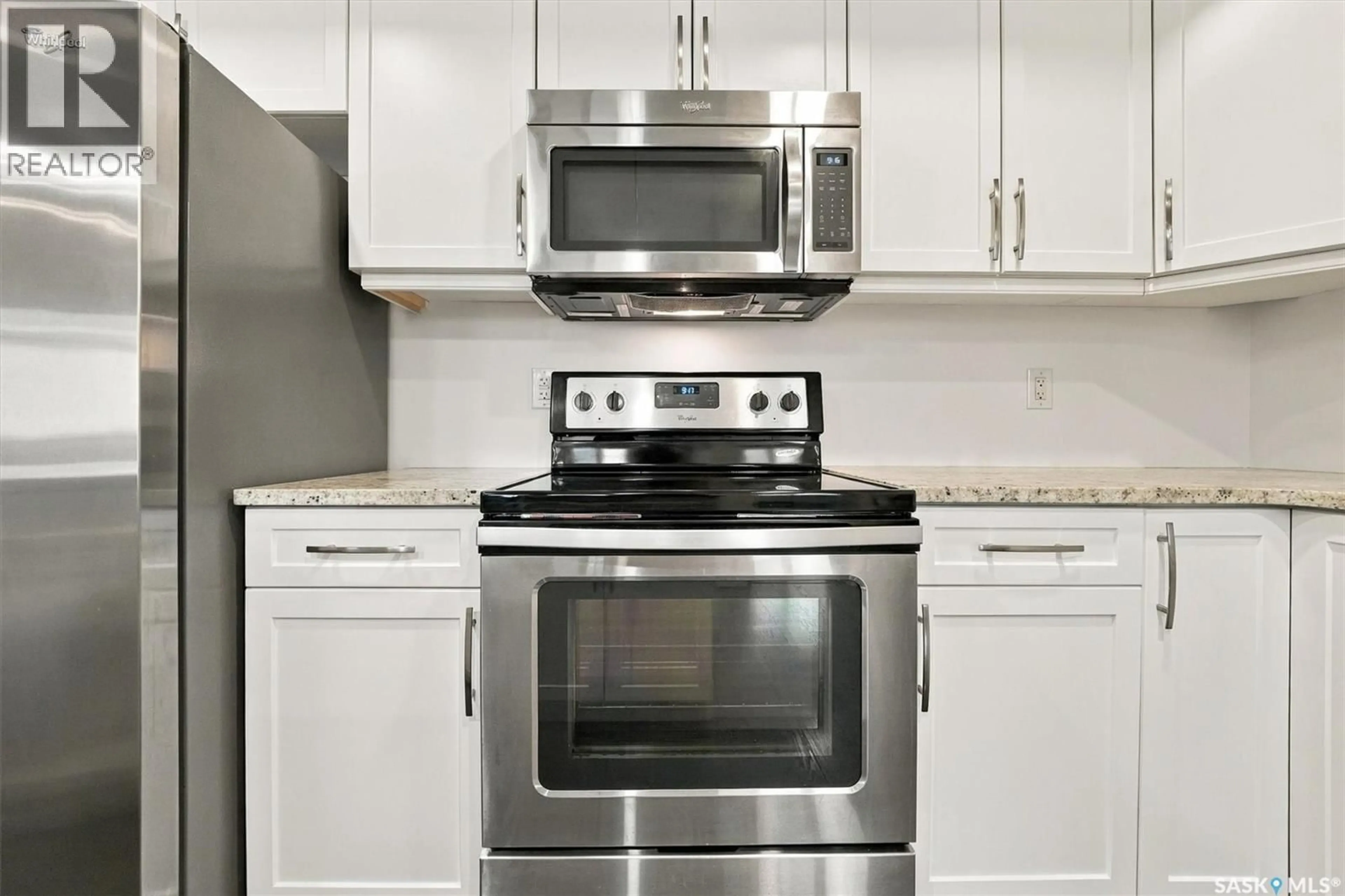 Standard kitchen, unknown for 770 - 309 CHILDERS CRESCENT, Saskatoon Saskatchewan S7L6W1