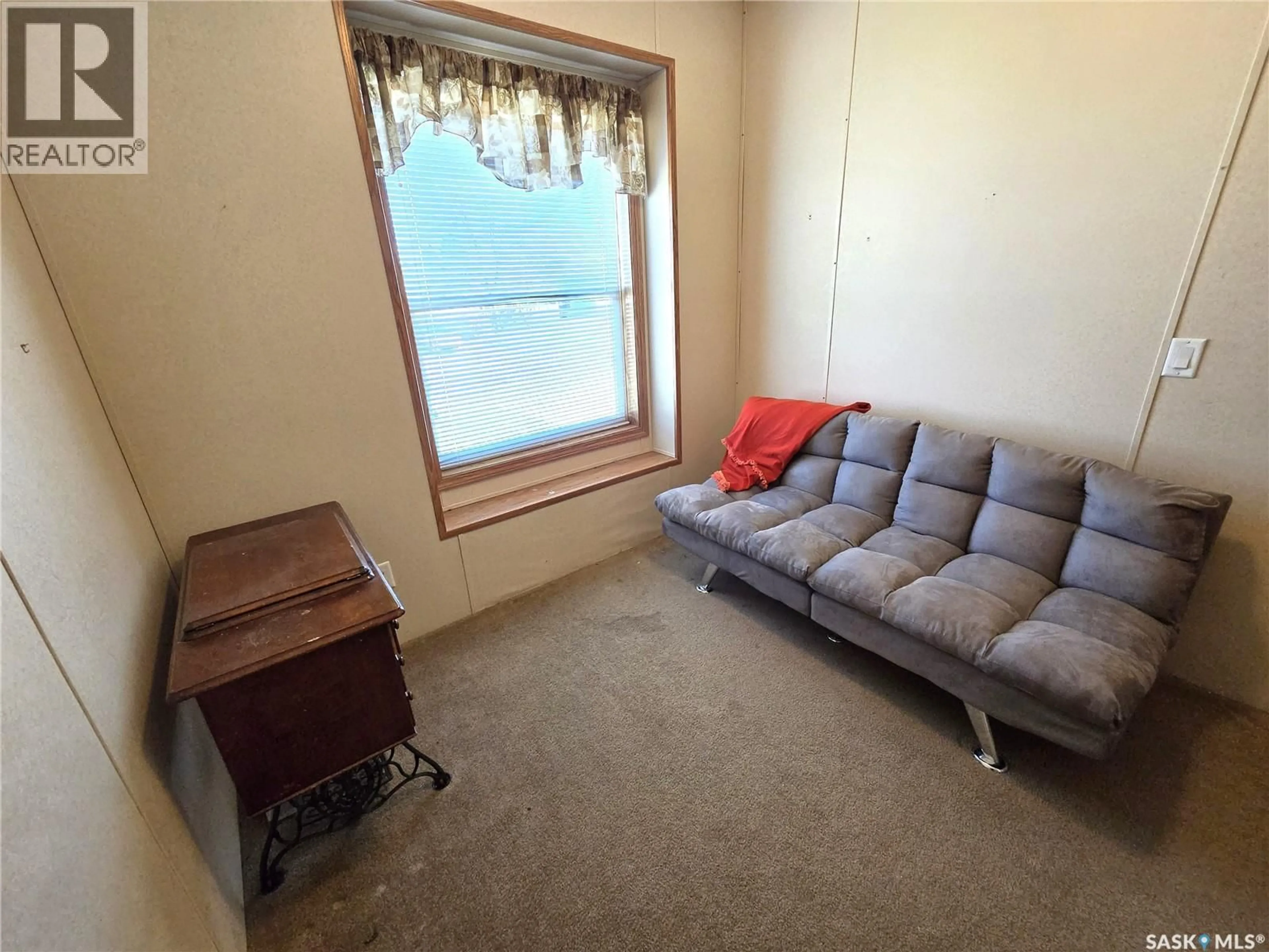 A pic of a room for 105 GROVE STREET, Lampman Saskatchewan S0C1N0