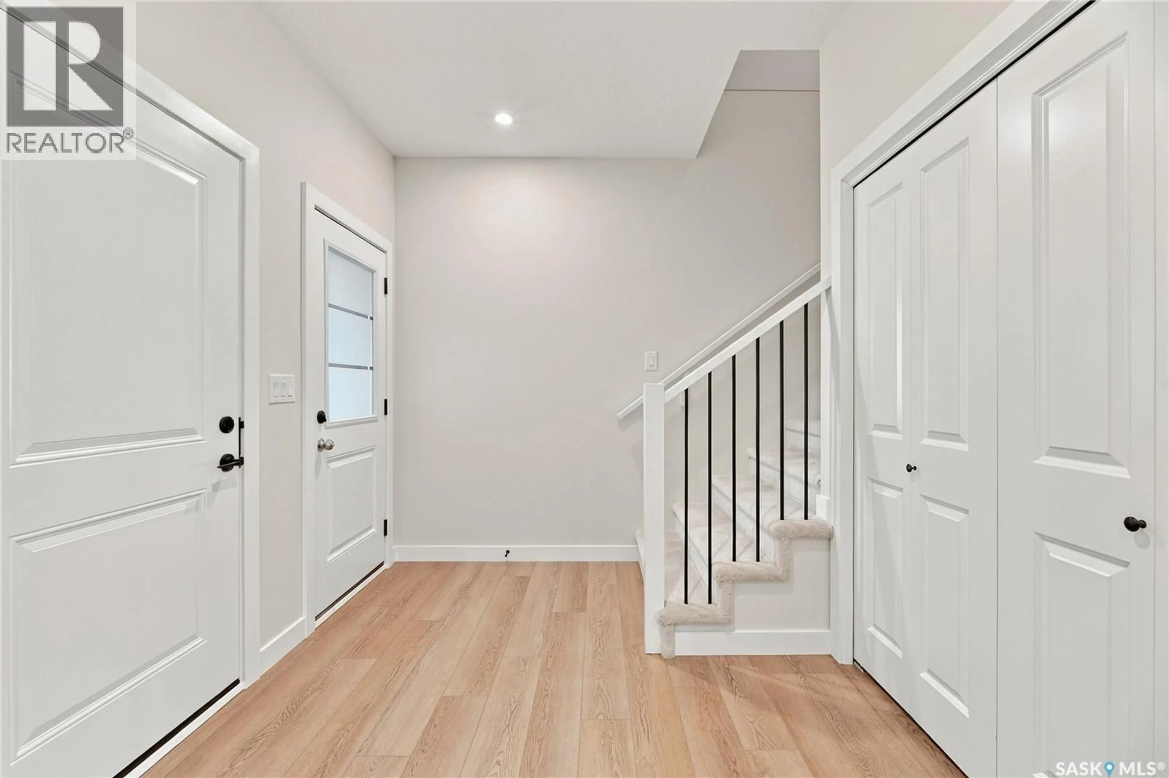 Indoor entryway for 12 830 BRIGHTON BOULEVARD, Saskatoon Saskatchewan S7V2A8