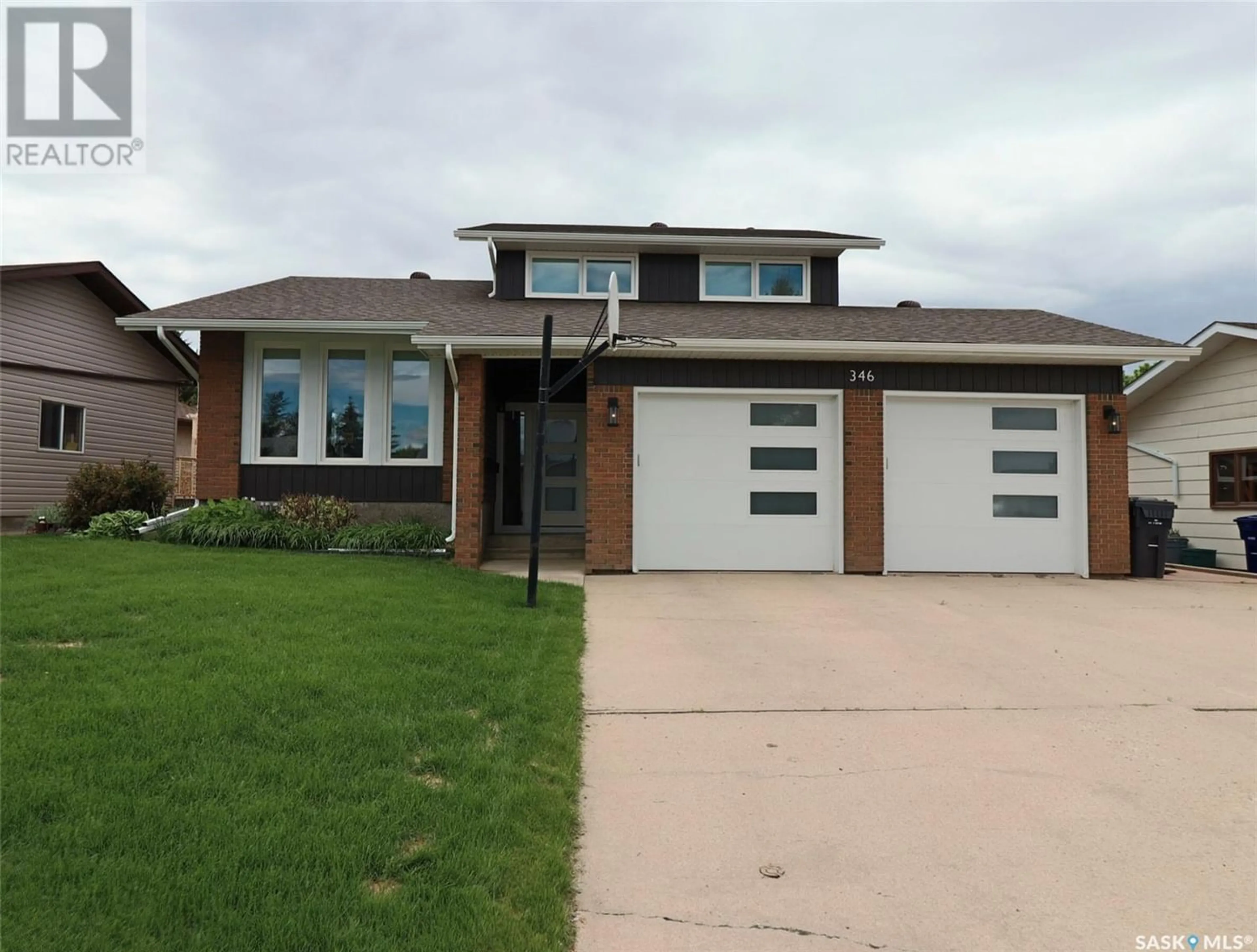 Home with brick exterior material for 346 Walsh TRAIL, Swift Current Saskatchewan S9H4V4