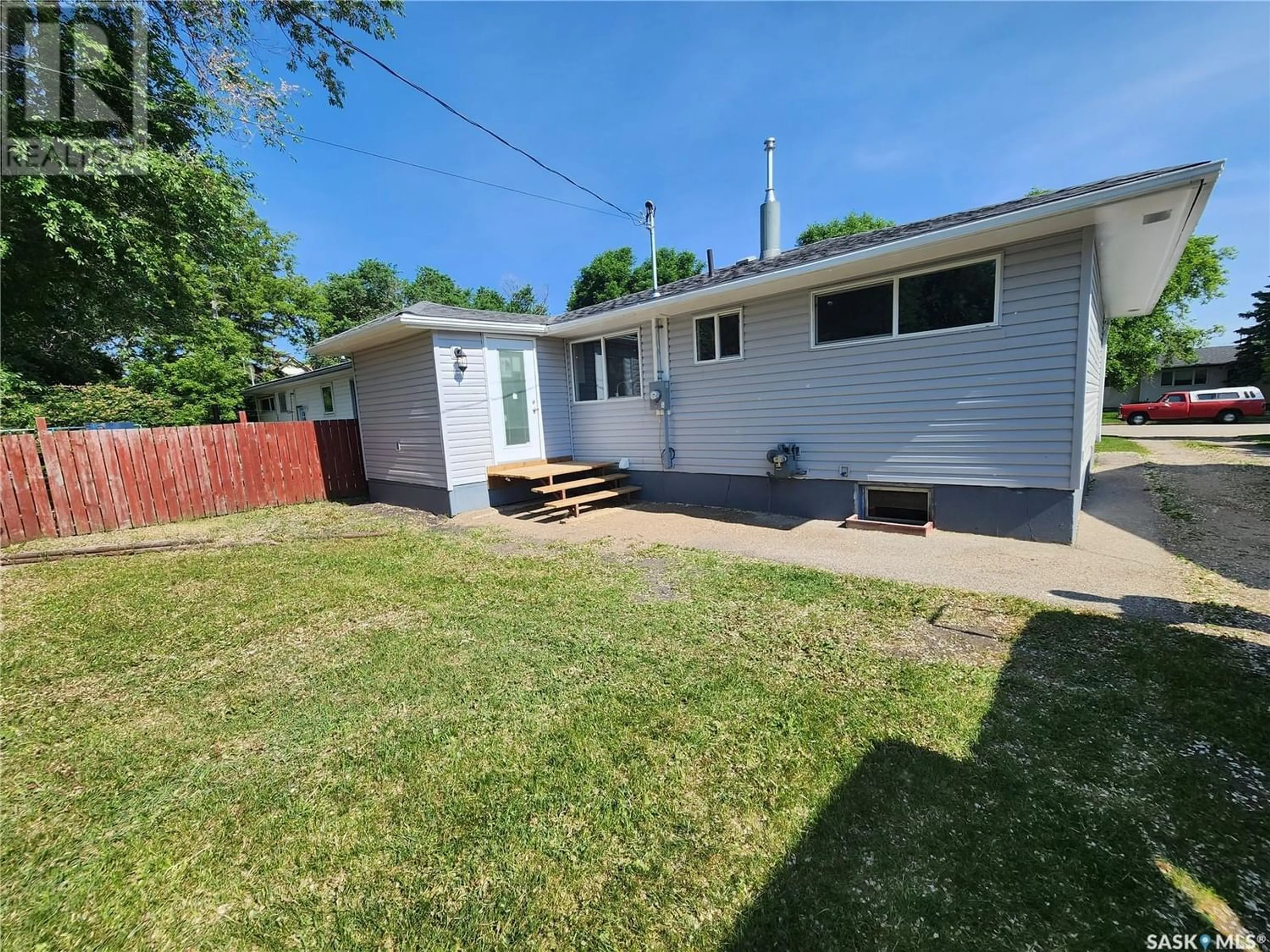 Frontside or backside of a home for 715 Main STREET, Kipling Saskatchewan S0G2S0