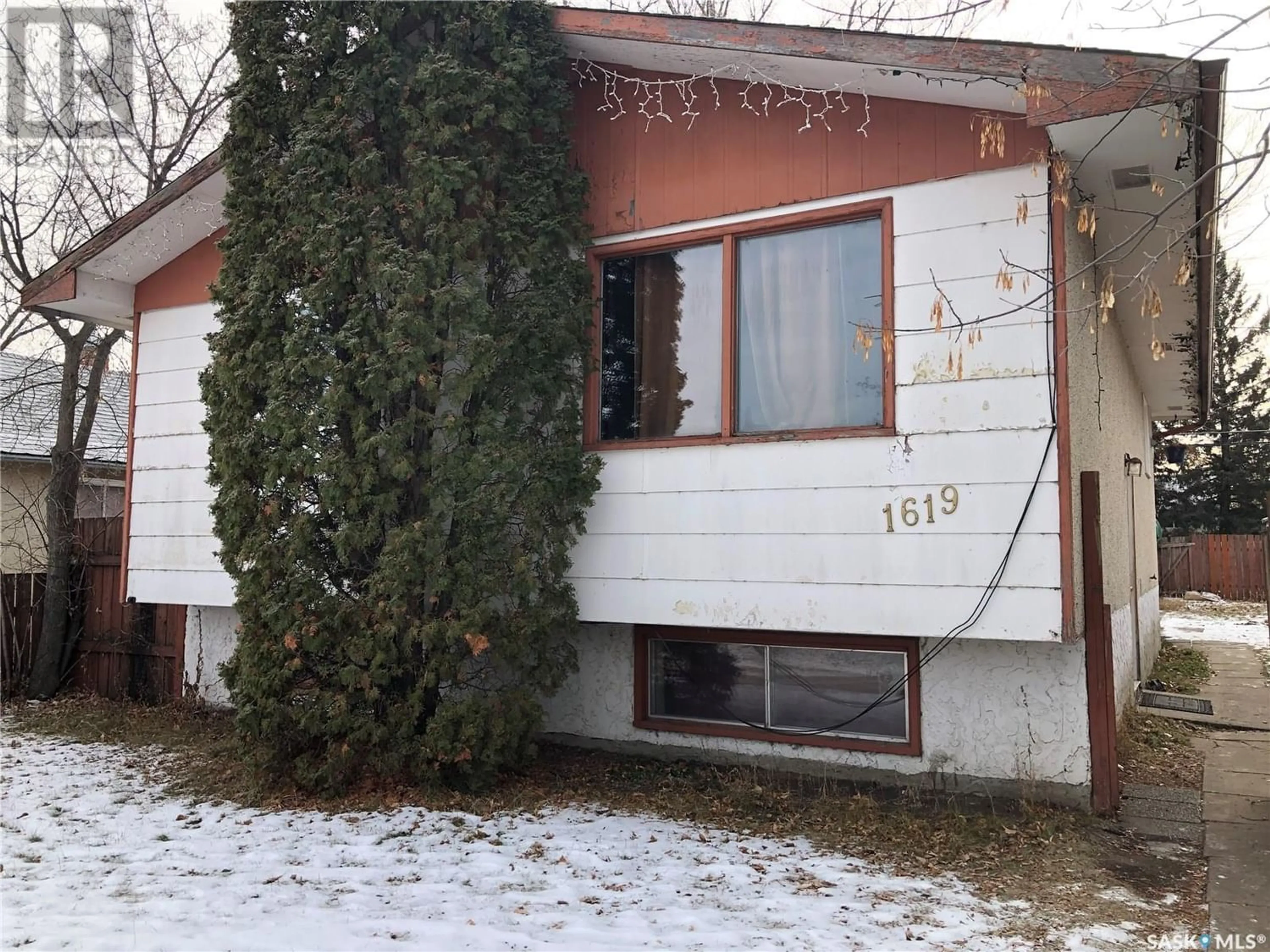 Frontside or backside of a home for 1619 14th STREET W, Prince Albert Saskatchewan S6V3P3
