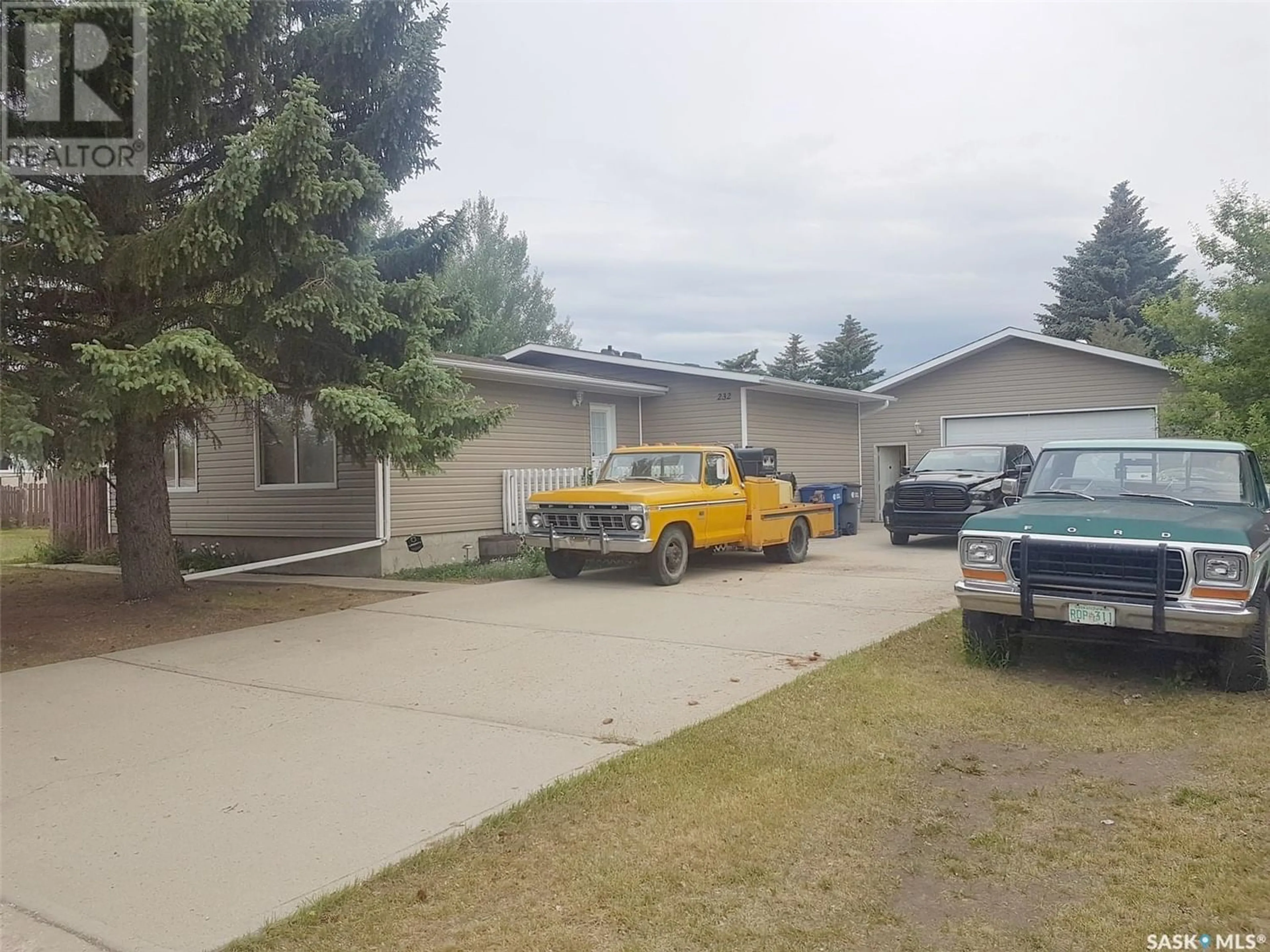 Frontside or backside of a home for 230 & 236 King STREET, Coronach Saskatchewan S0H0Z0