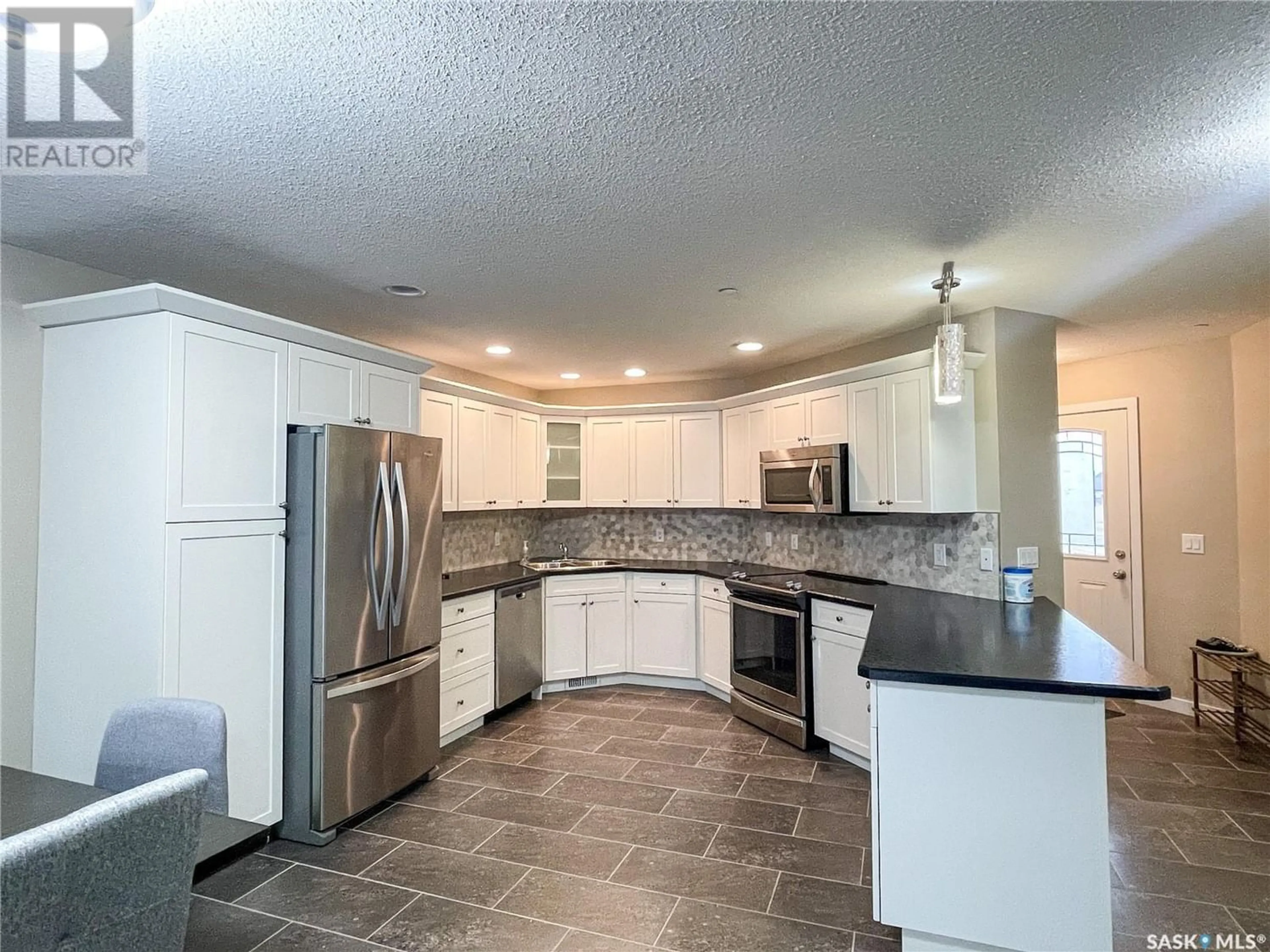 Kitchen for 2-28 Gibson CRESCENT, Meadow Lake Saskatchewan S9X2A1